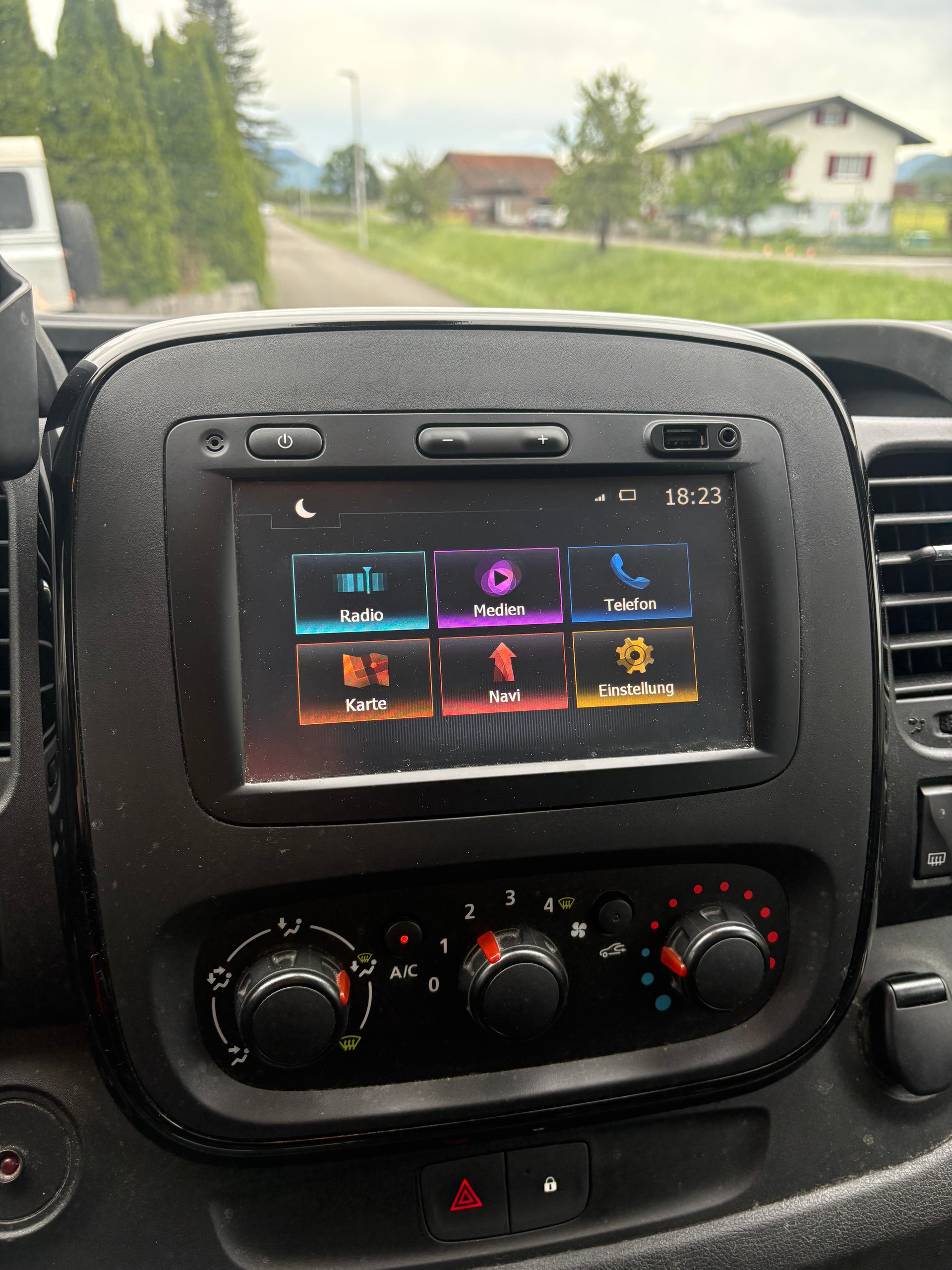 OPEL VIVARO B 16CDTI-image-8
