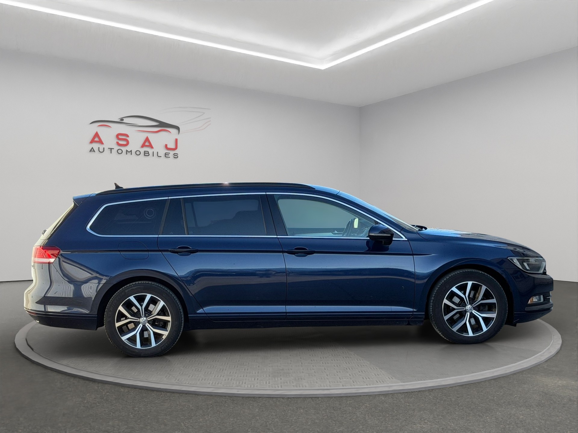 VW Passat Variant 2.0 TDI BMT Comfortline DSG-image-3