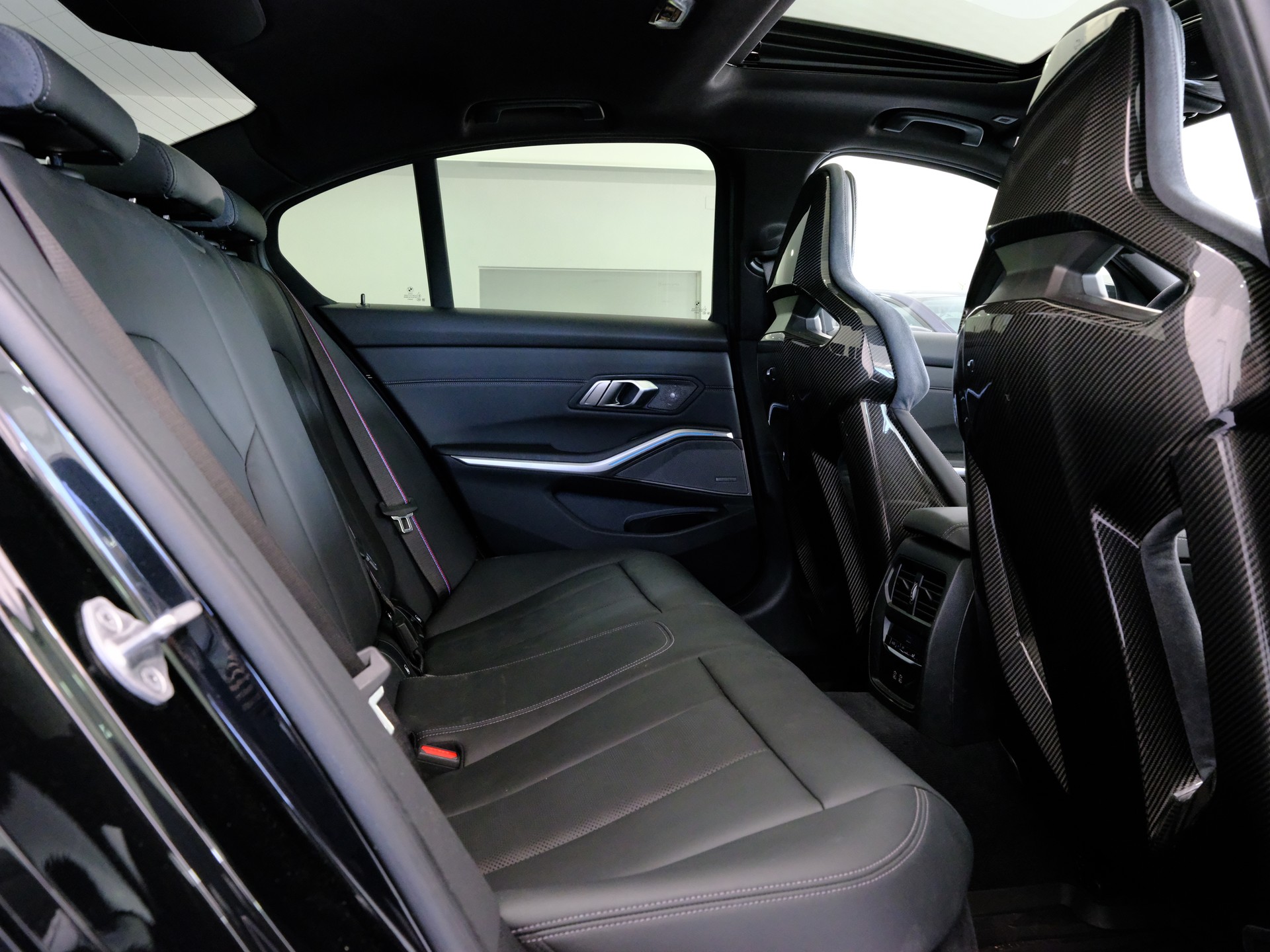 BMW M3 *CARBON-SCHALENSITZE*WERKSGARANTIE*ALCANTARA-LENKRAD*-image-25