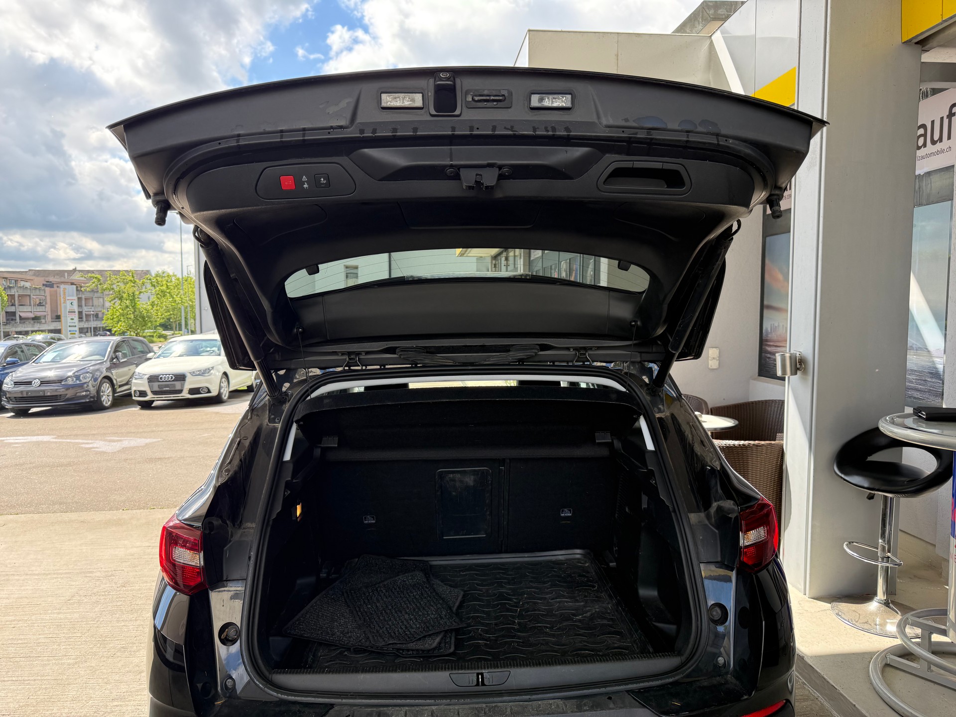 OPEL Grandland X 1.2i TP Ultimate Automatik-image-14