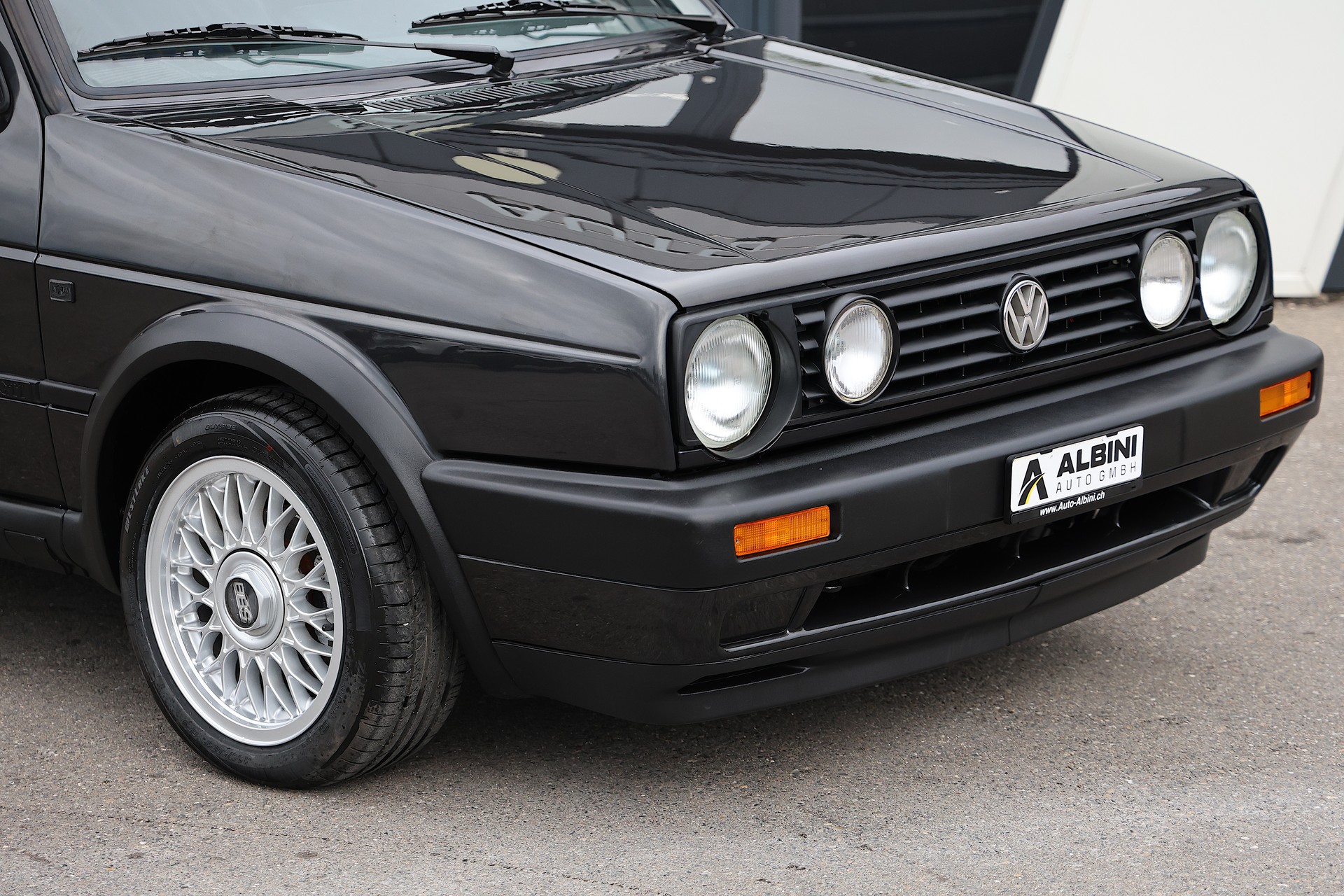 VW Golf 1800 GTI-image-4