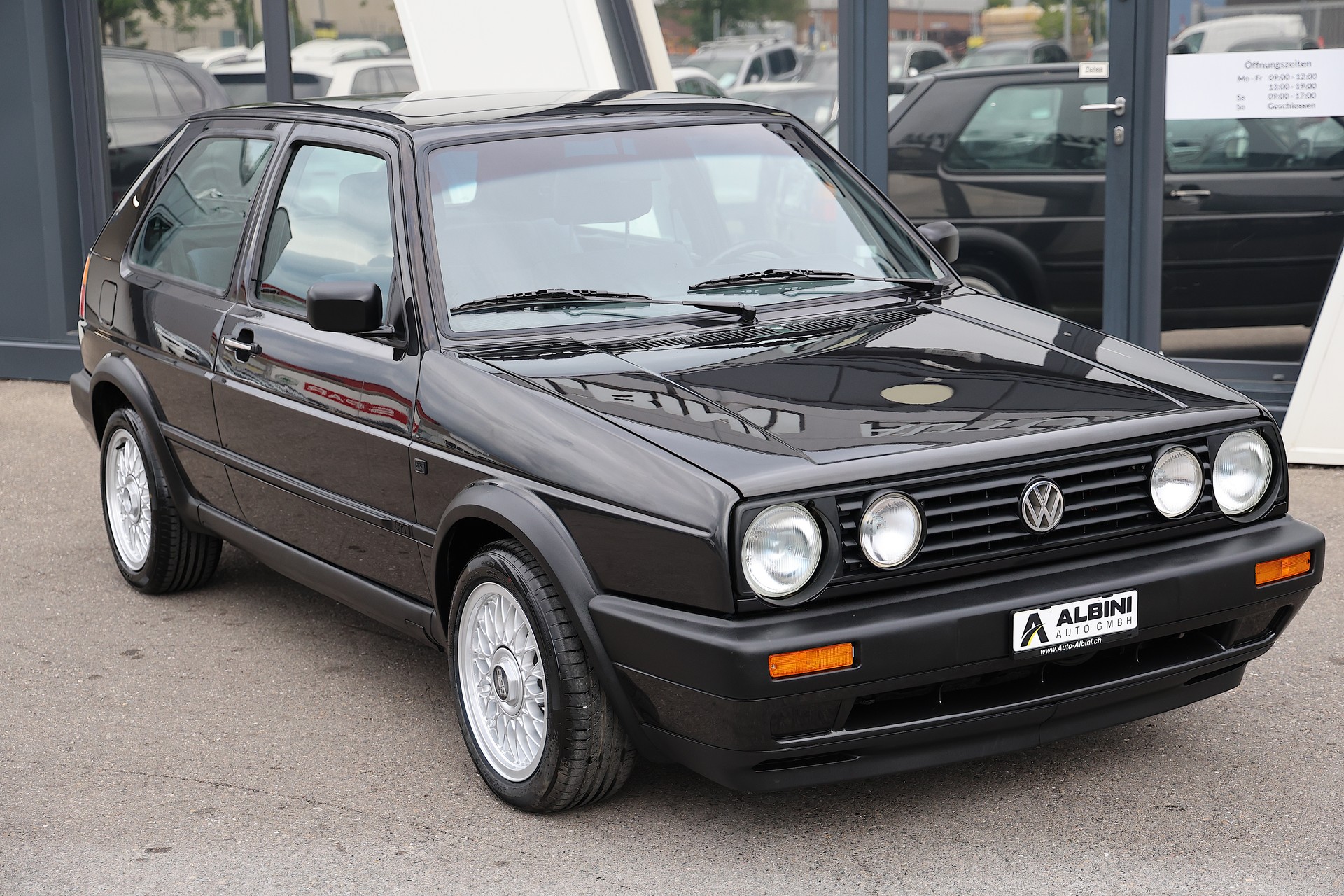 VW Golf 1800 GTI-image-5