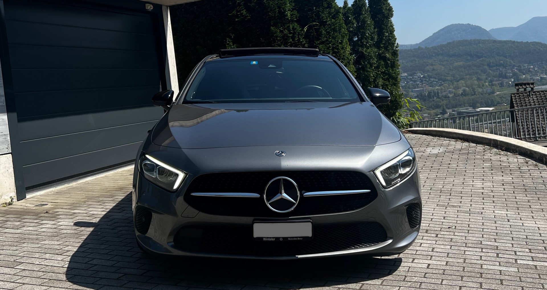 MERCEDES-BENZ A 180 Edition-image-4