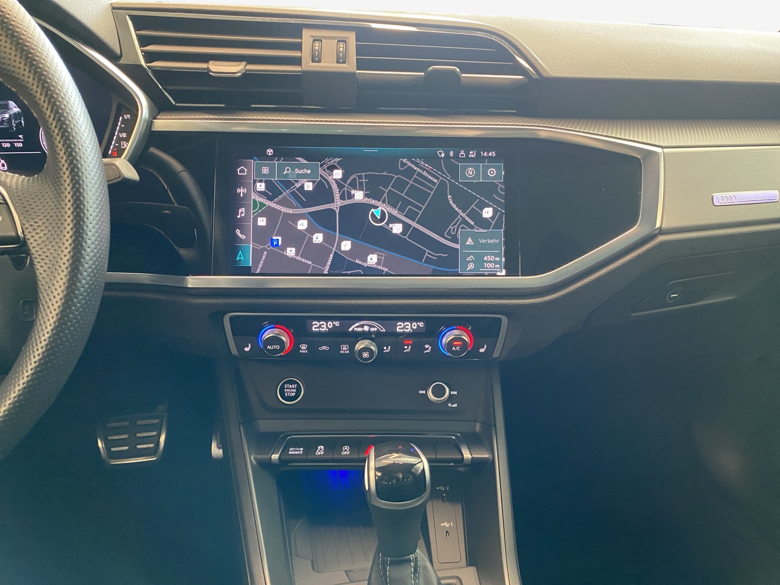 AUDI Q3 35 TFSI S line Attraction S-tronic-image-10