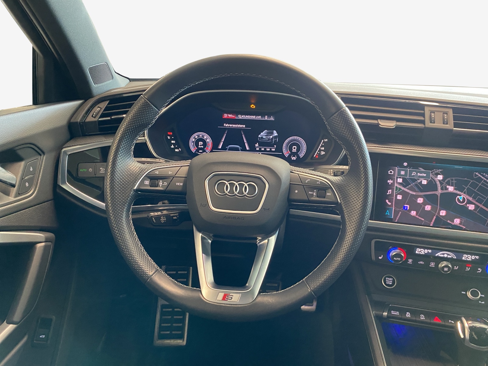 AUDI Q3 35 TFSI S line Attraction S-tronic-image-9