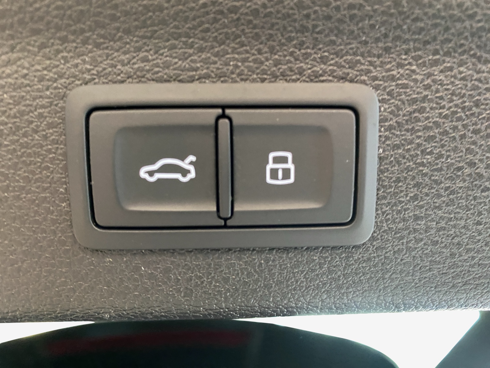 AUDI Q3 35 TFSI S line Attraction S-tronic-image-13