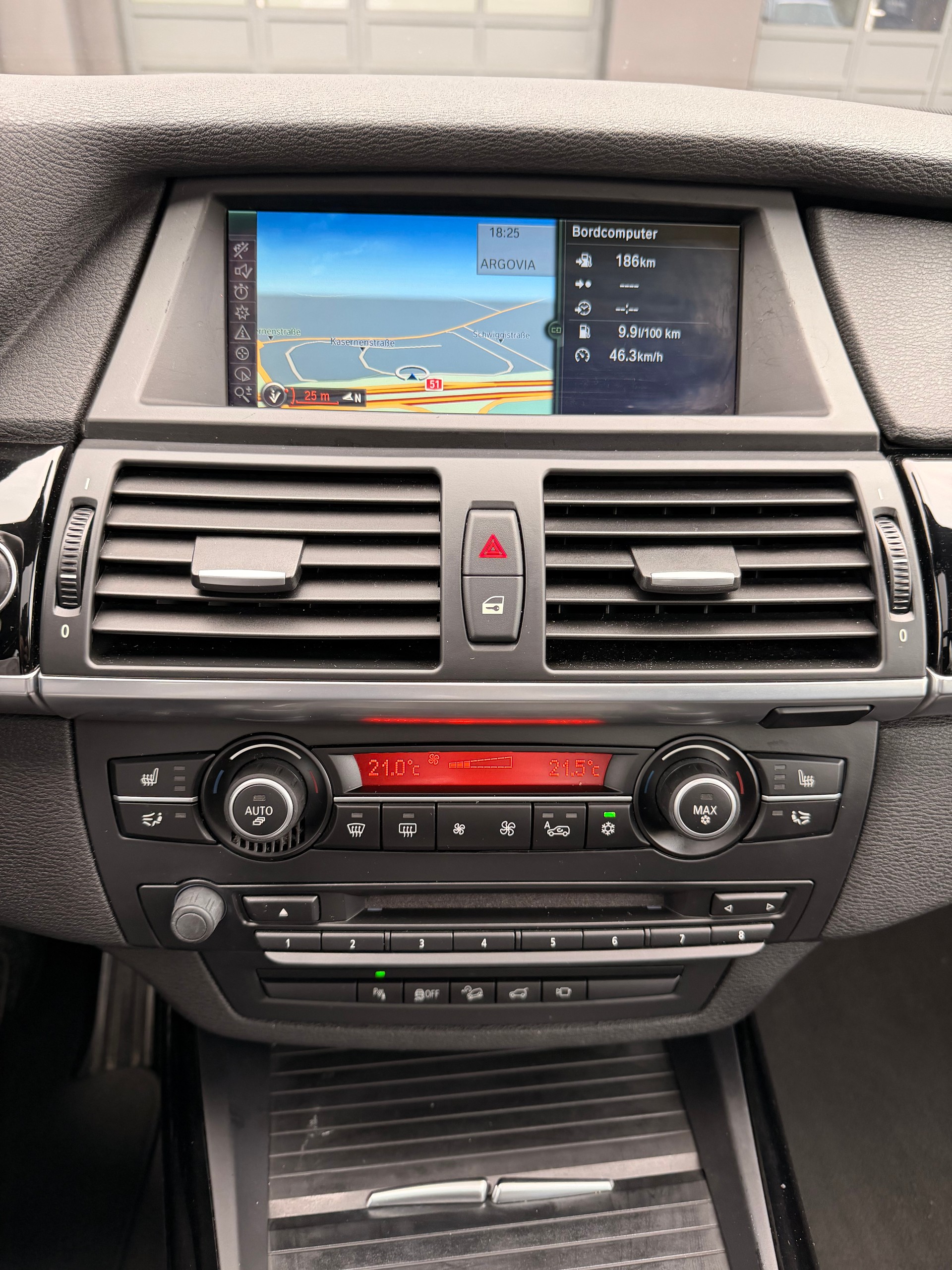 BMW X5 xDrive 40d Steptronic-image-10