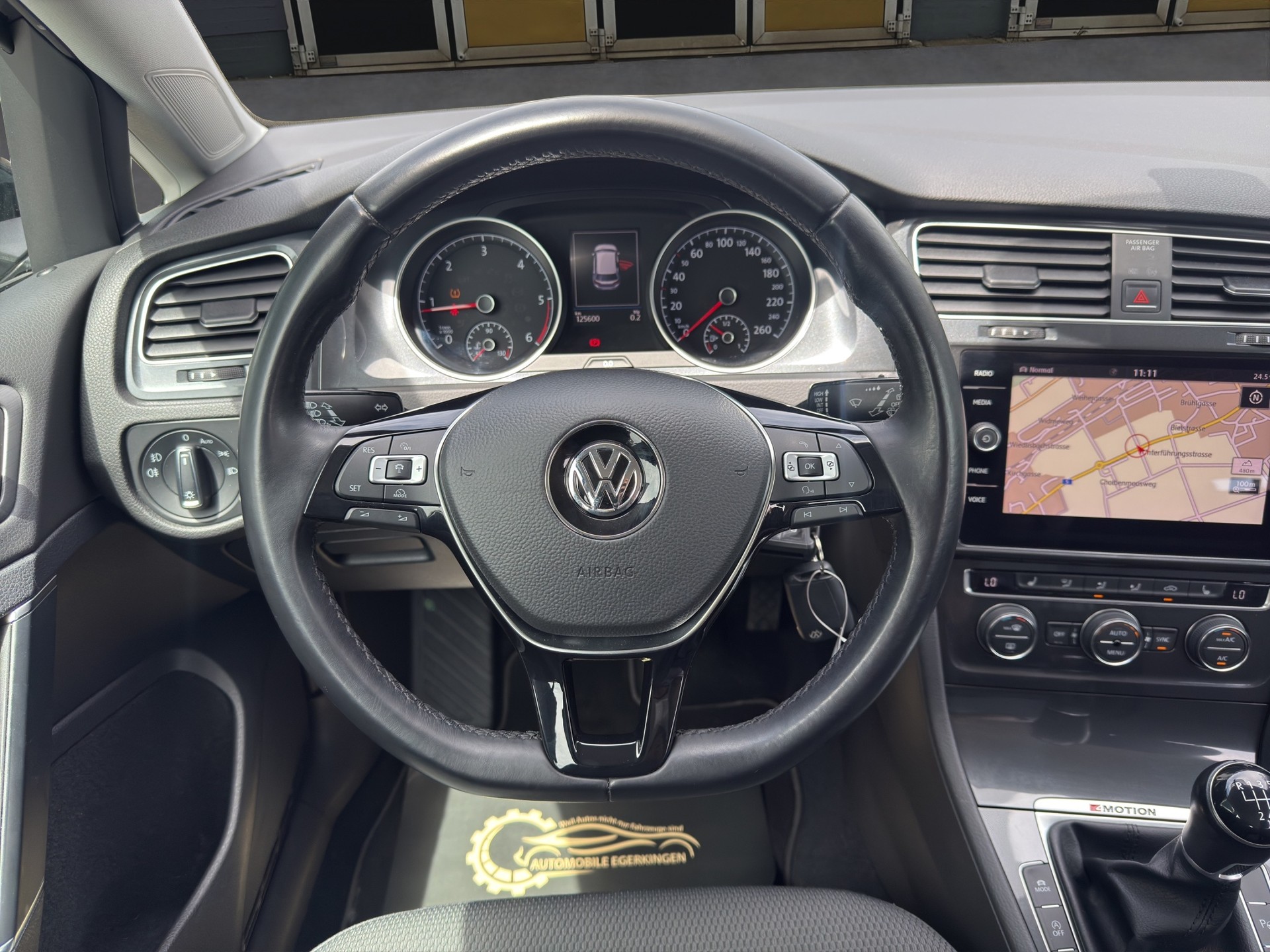 VW Golf 2.0 TDI Comfortline Swiss Line Limited 4M-image-11