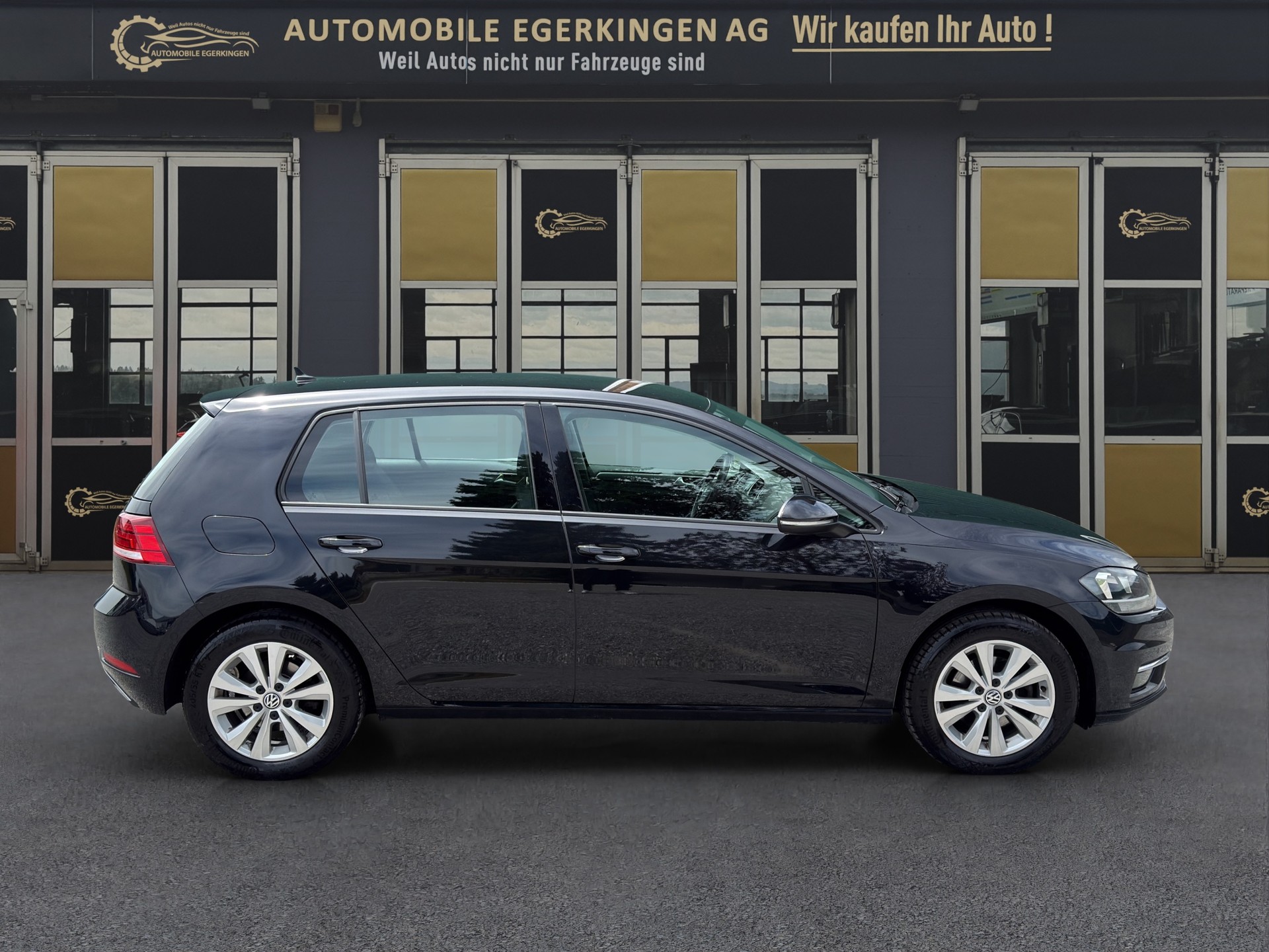 VW Golf 2.0 TDI Comfortline Swiss Line Limited 4M-image-3