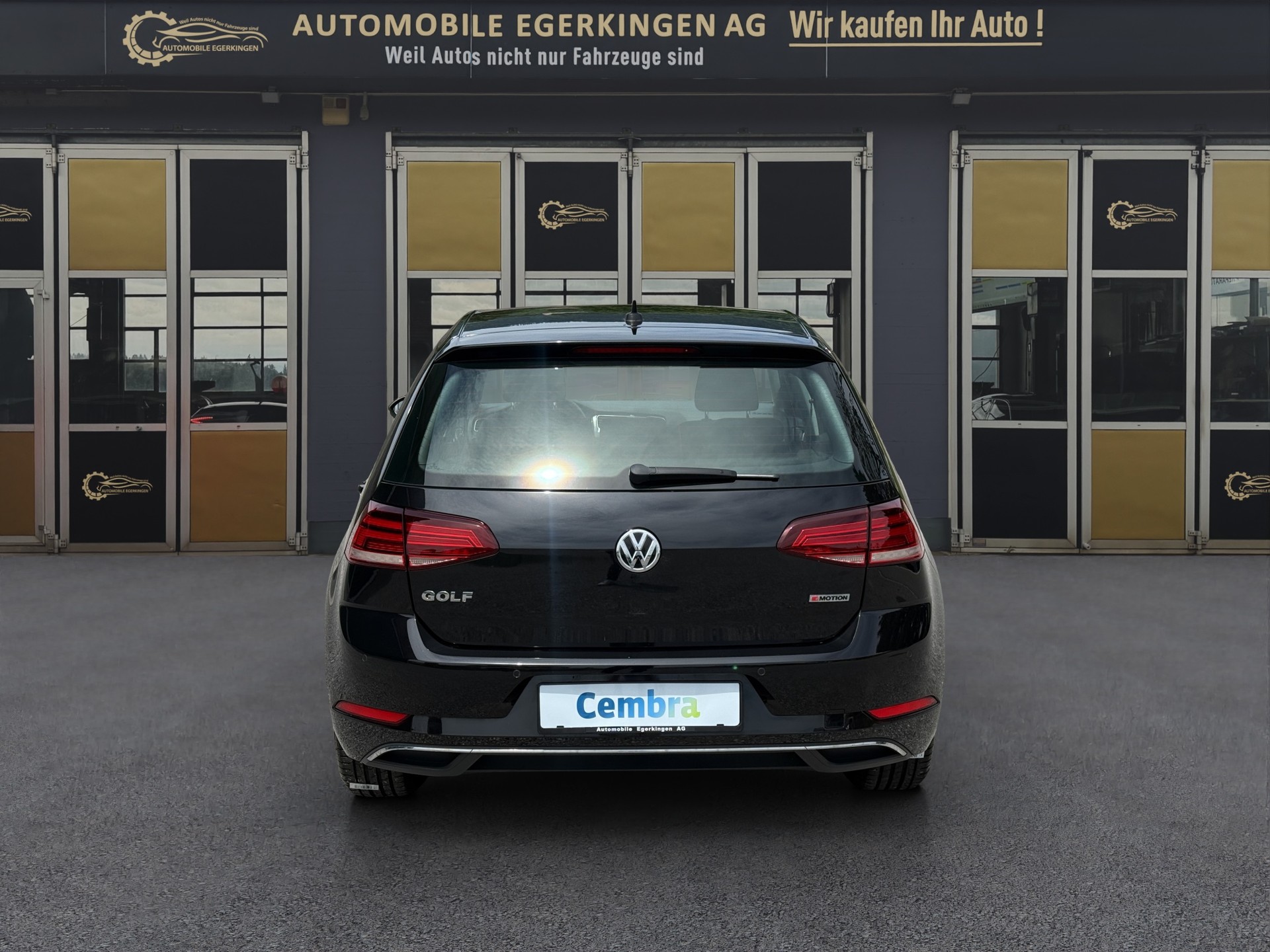VW Golf 2.0 TDI Comfortline Swiss Line Limited 4M-image-5