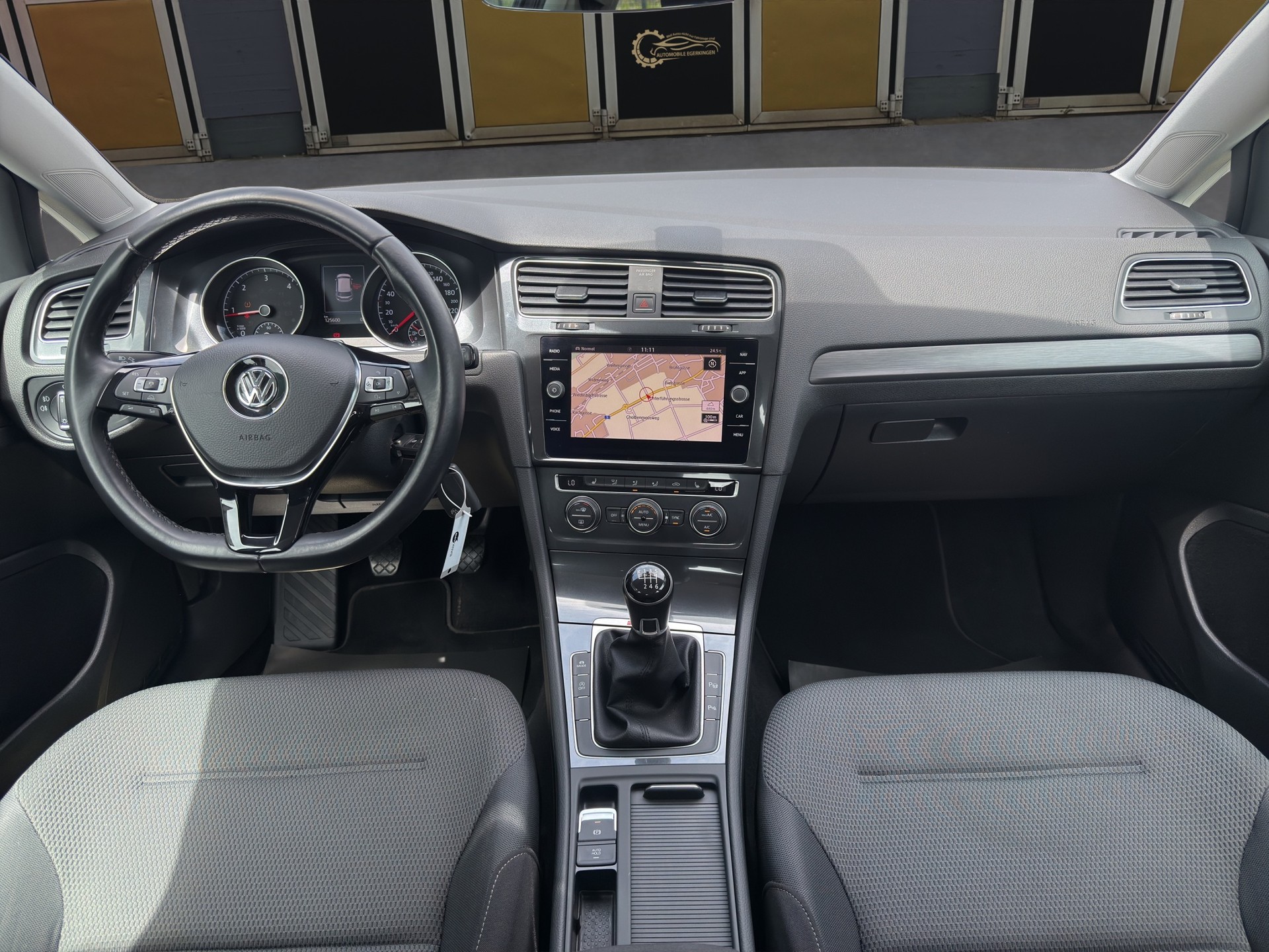 VW Golf 2.0 TDI Comfortline Swiss Line Limited 4M-image-10