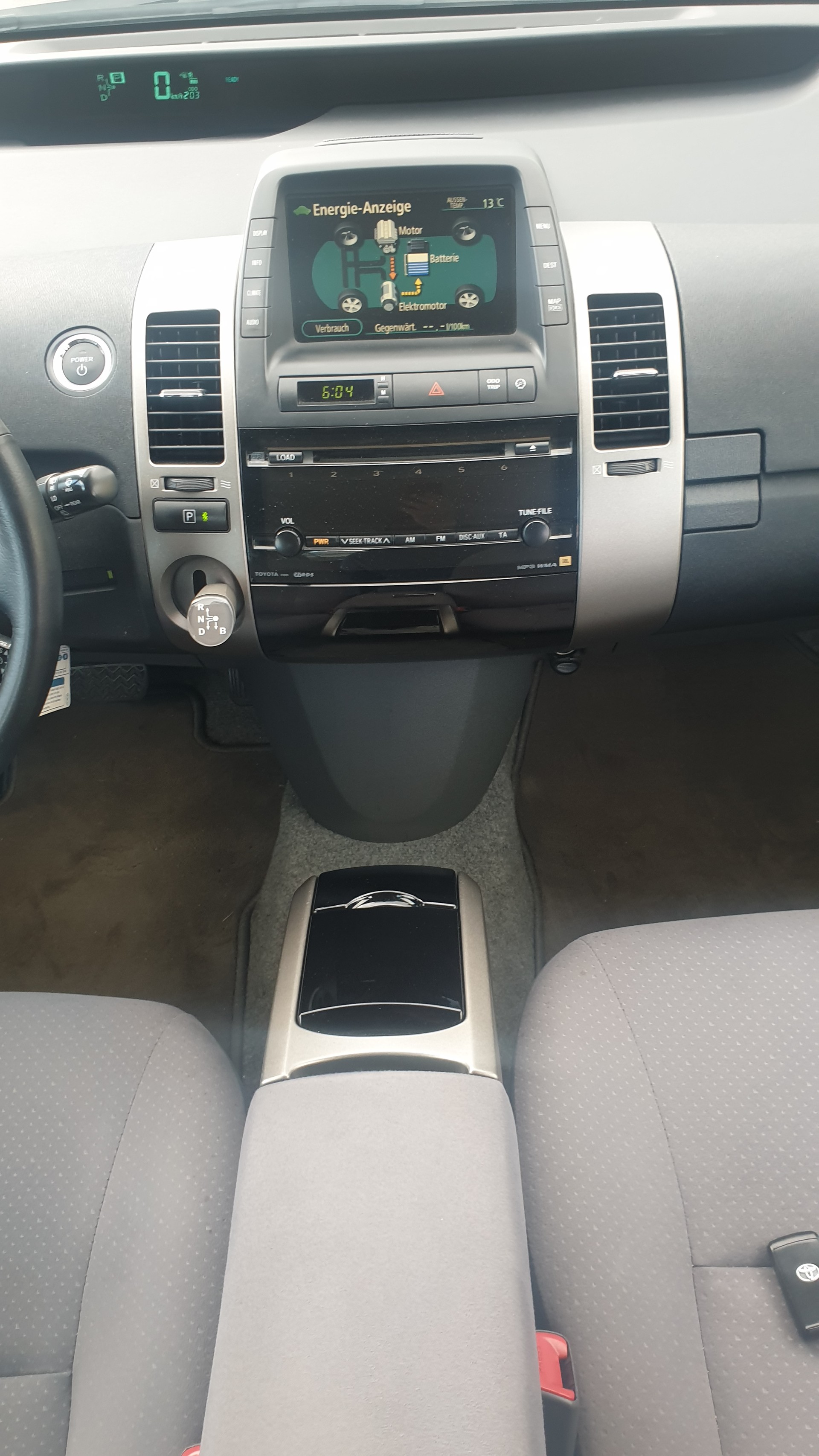 TOYOTA Prius 1.5 16V Hybrid-image-9
