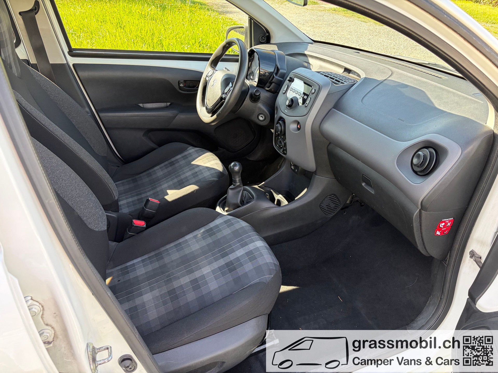 PEUGEOT 108 e-1.0 VTi Stop&Start Active-image-9