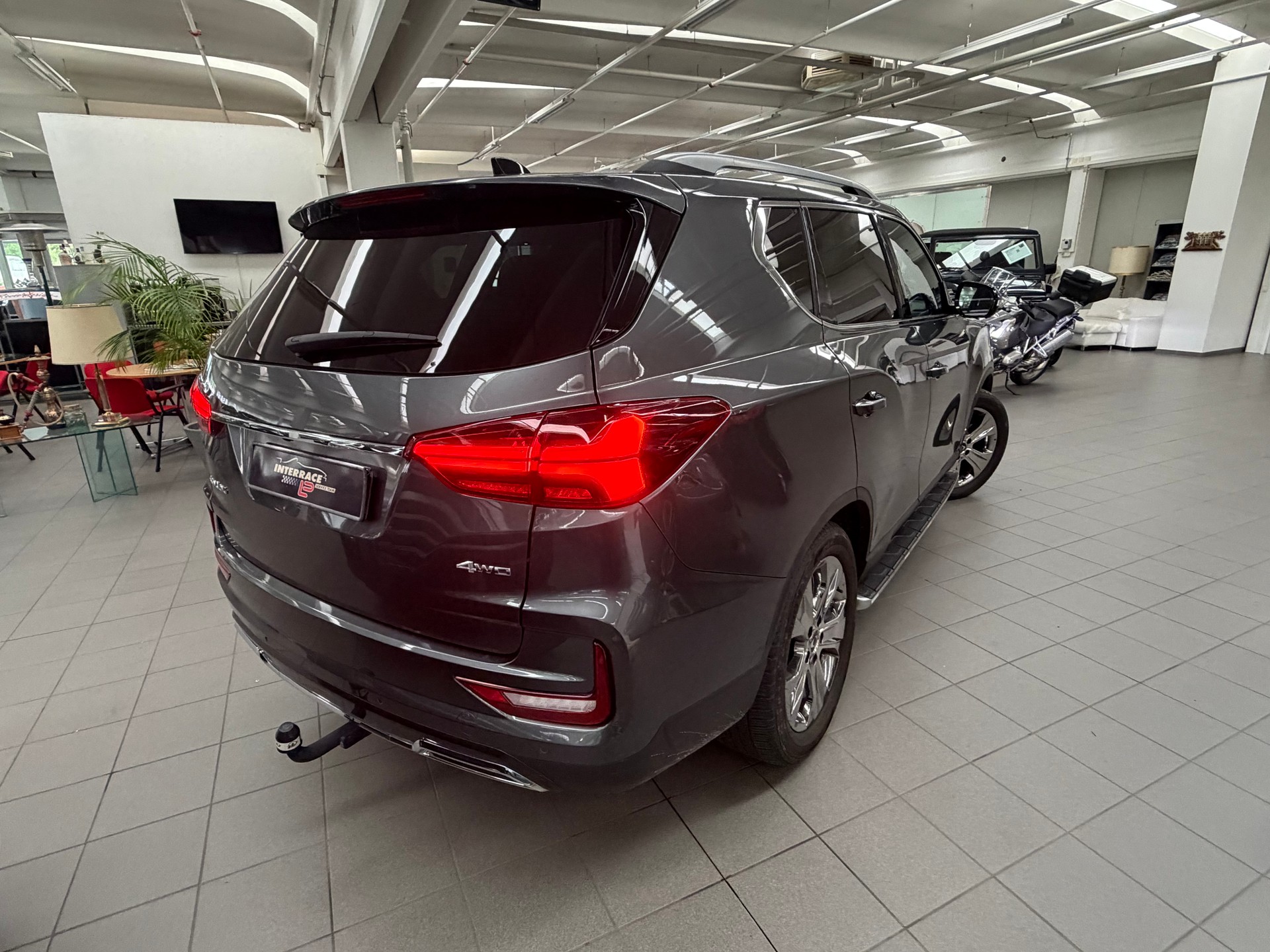 KGM-SsangYong Rexton 2.2 CRDi 7 Pl. Sapphire 4WD AT-image-2