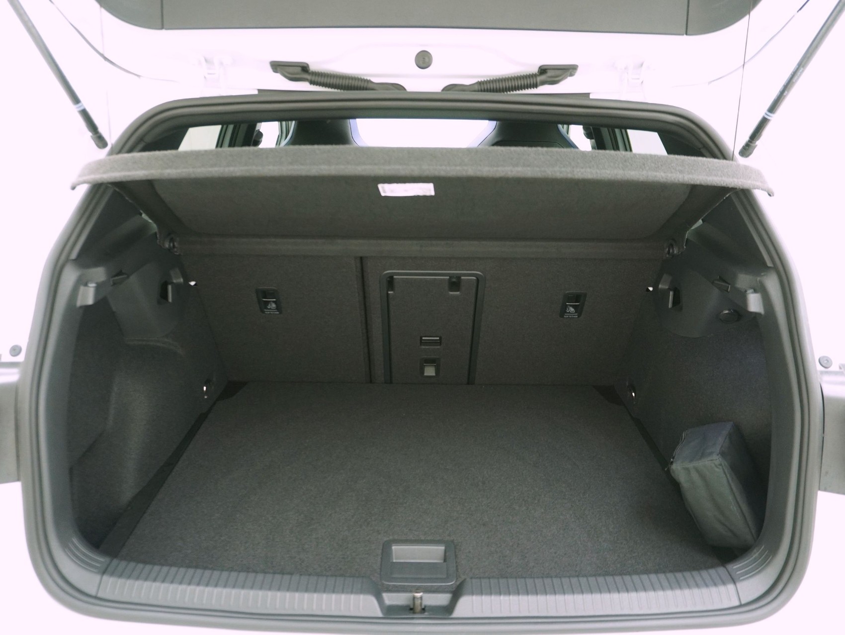 VW Golf 8 2.0 TSI DSG R Performance 4Motion 20 Years Akrapovic **Akrapovic Auspuffanlage**-image-15