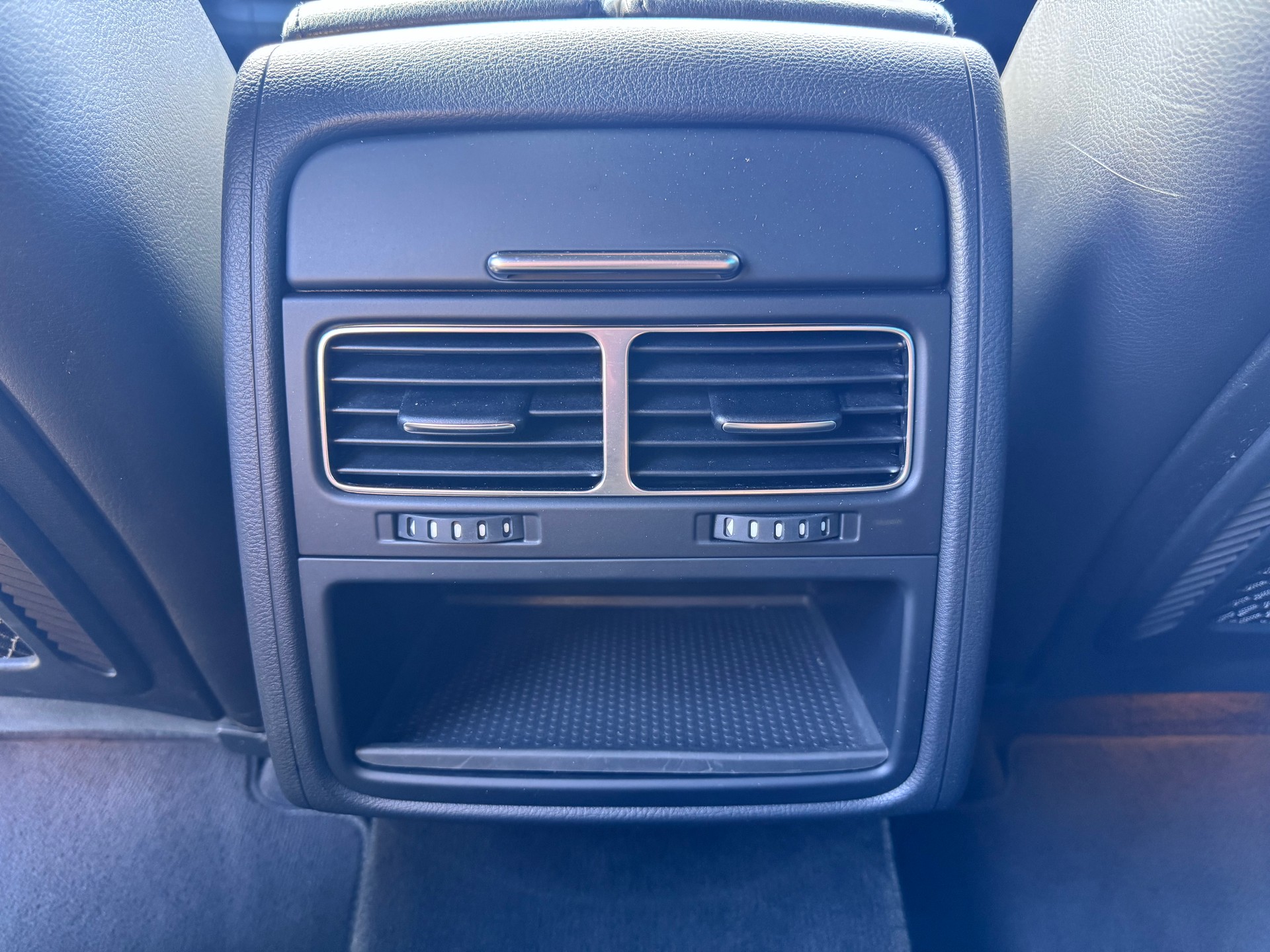 VW Touareg 3.0 TDI BlueMotion Technology Tiptronic-image-13