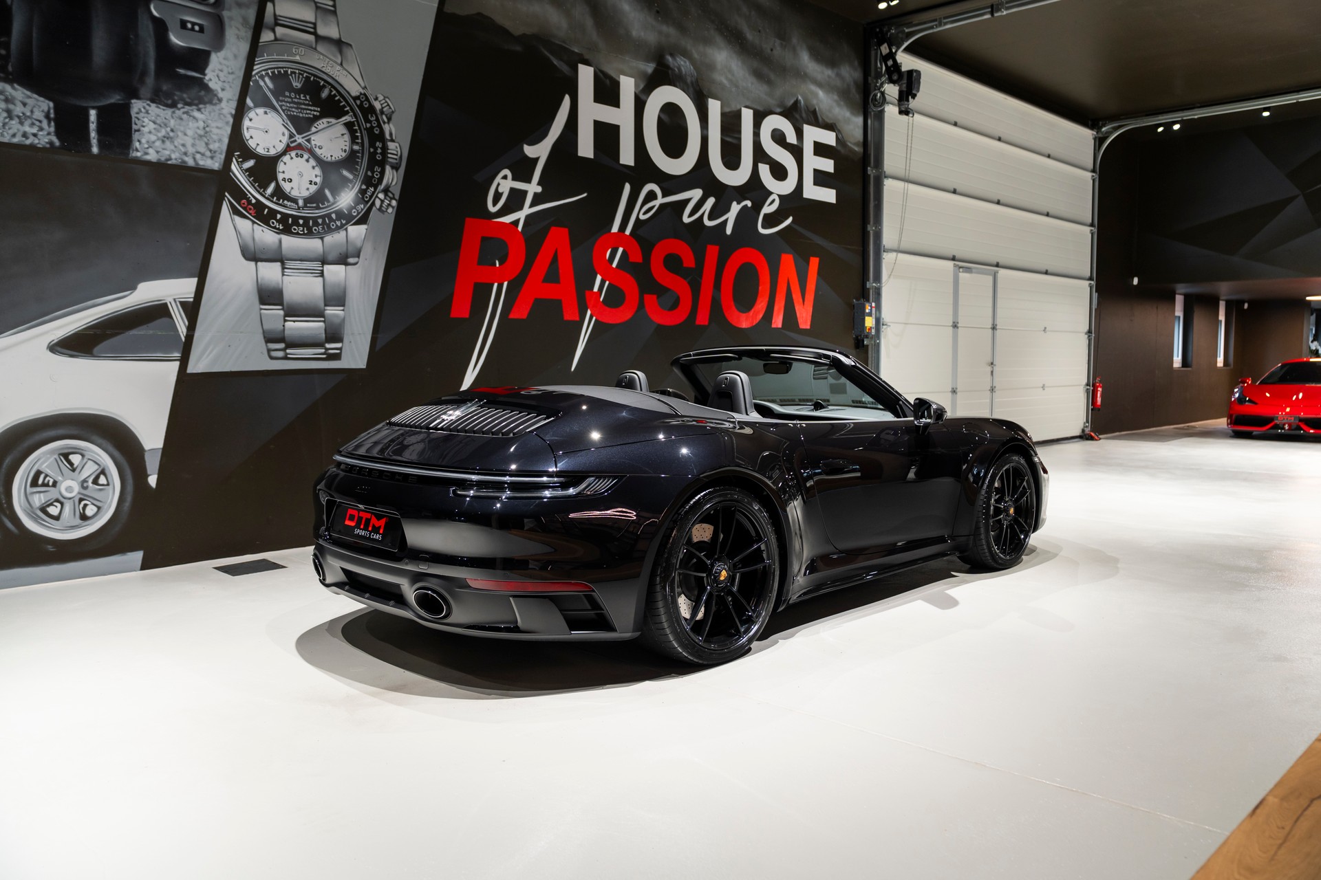 PORSCHE 911 Carrera 4 GTS Cabriolet PDK-image-3
