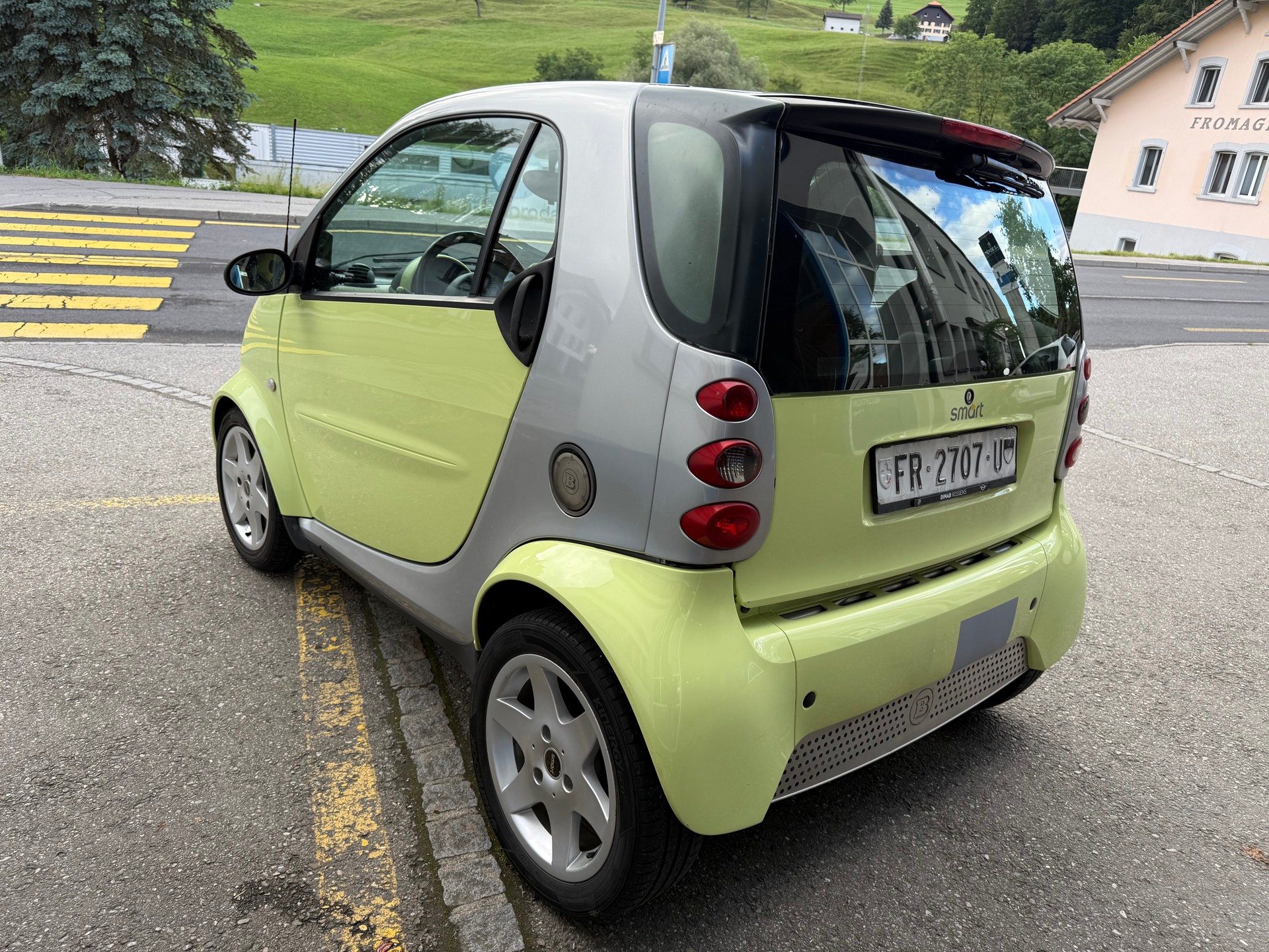 SMART fortwo creamstyle-image-6