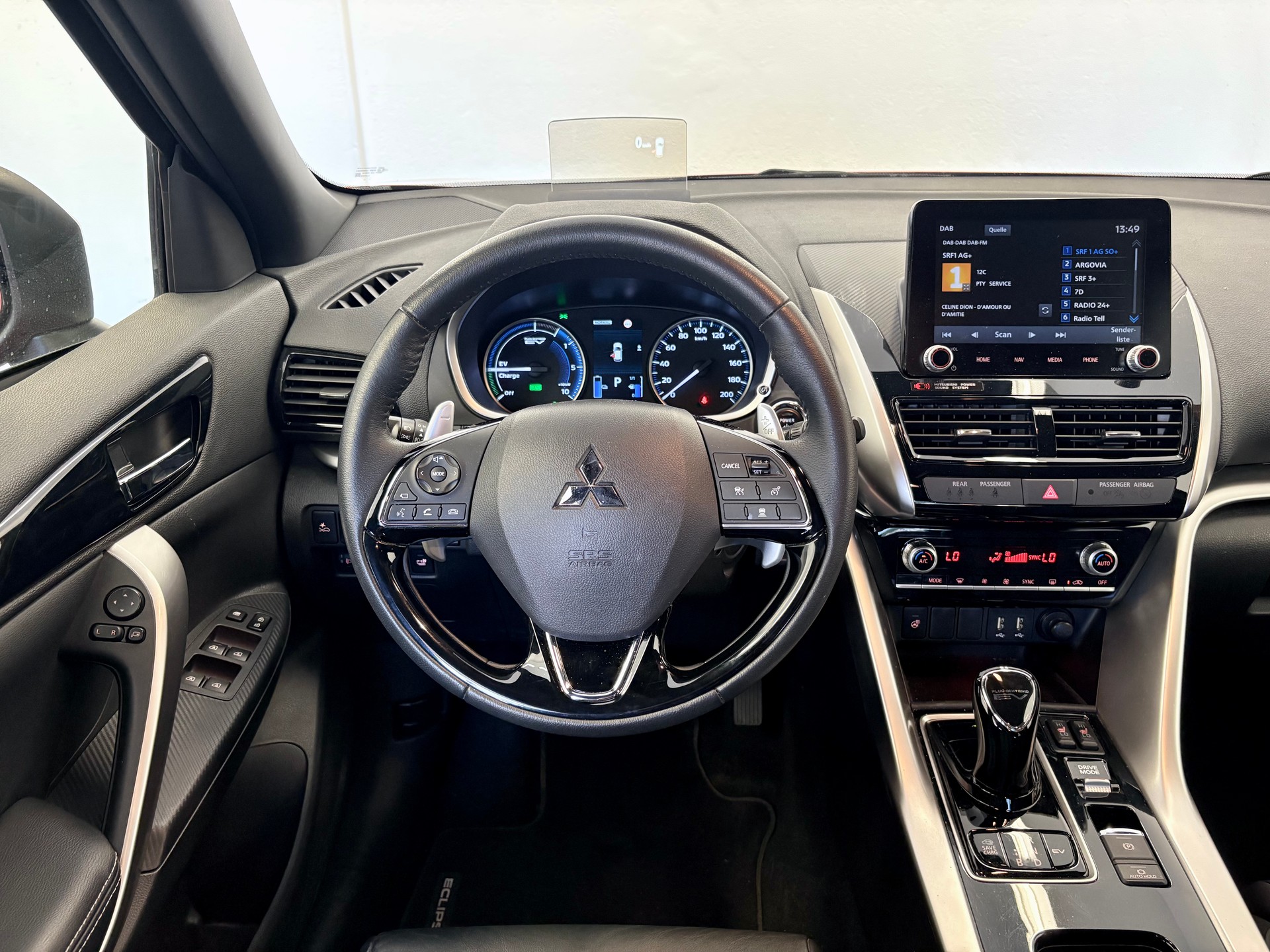 MITSUBISHI Eclipse Cross 2.4 PHEV Style Business 4WD-image-17