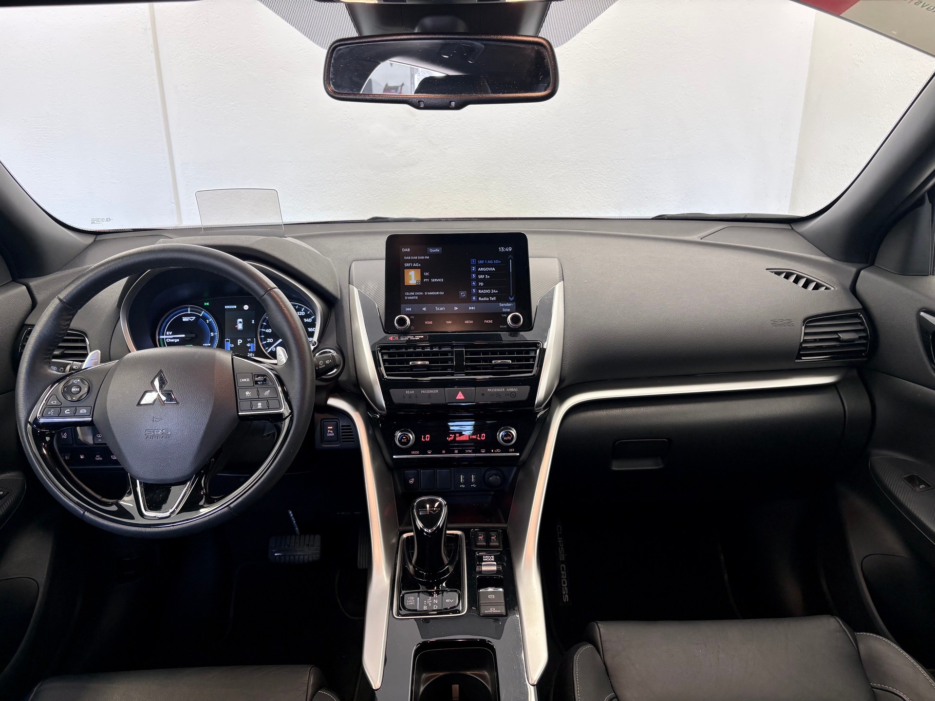 MITSUBISHI Eclipse Cross 2.4 PHEV Style Business 4WD-image-16