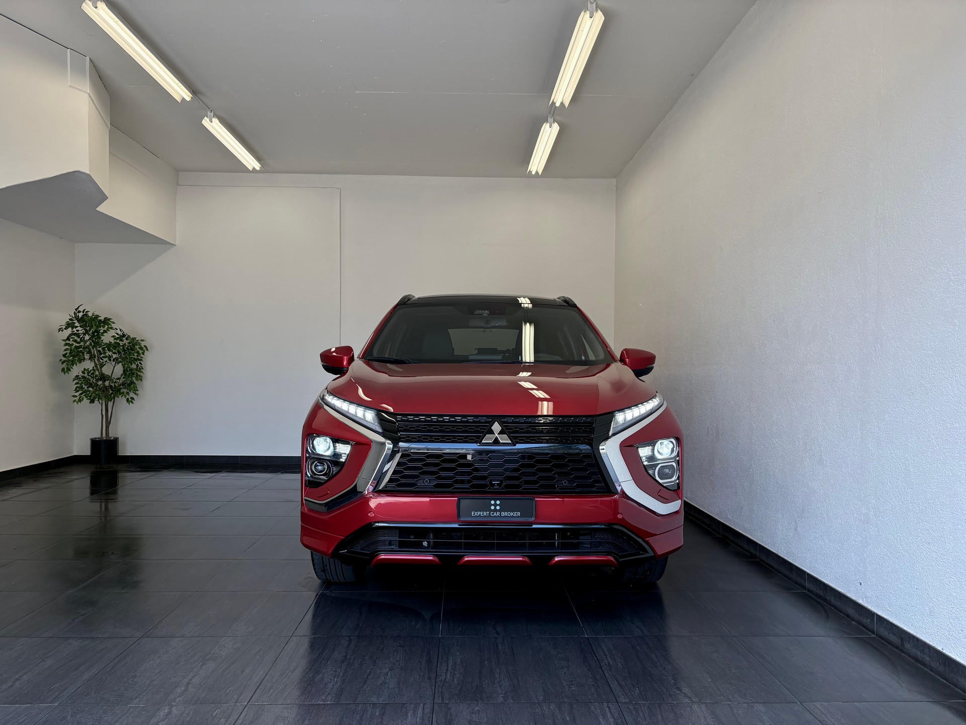 MITSUBISHI Eclipse Cross 2.4 PHEV Style Business 4WD-showroom-element-3