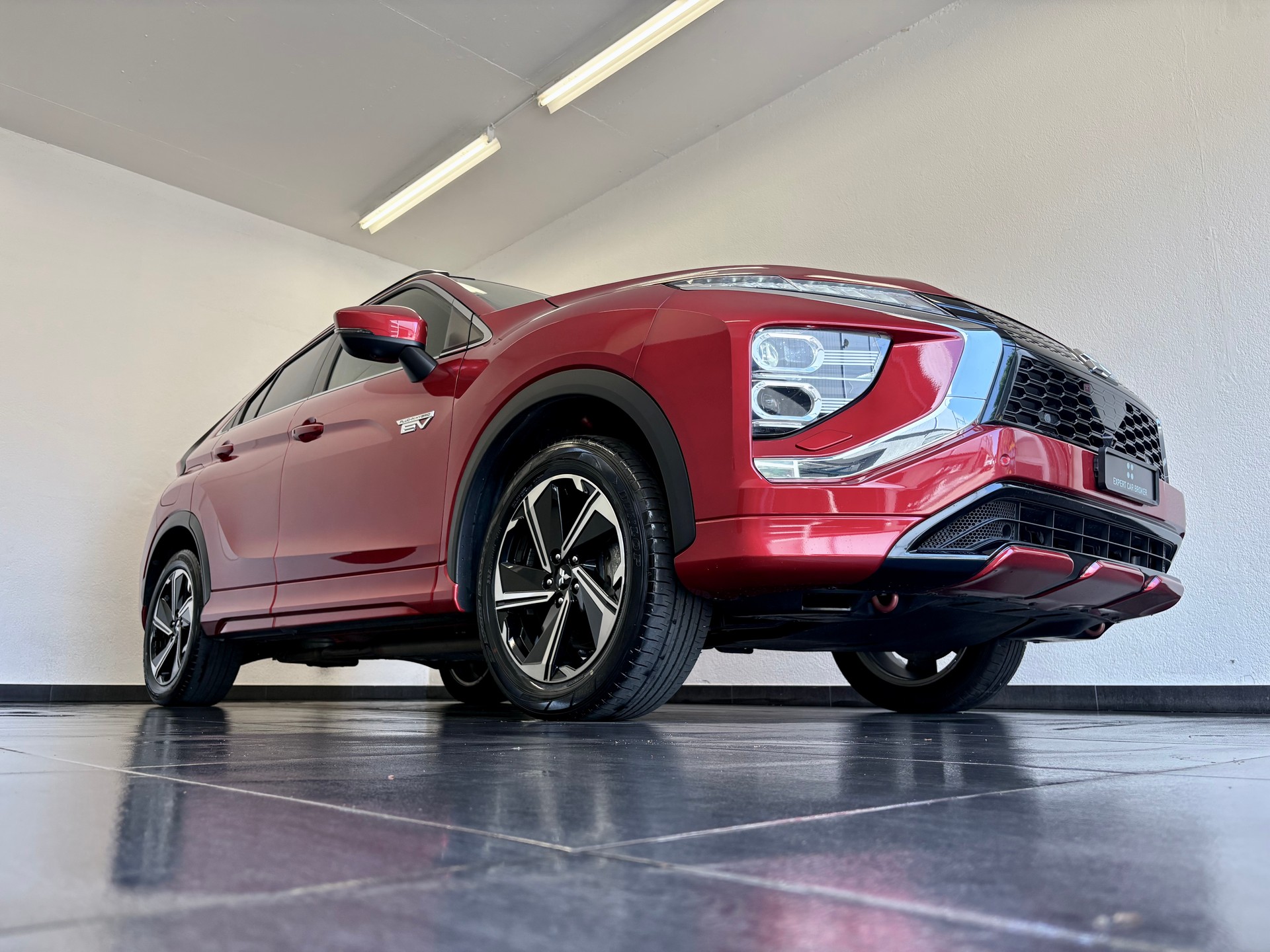 MITSUBISHI Eclipse Cross 2.4 PHEV Style Business 4WD-showroom-element-2