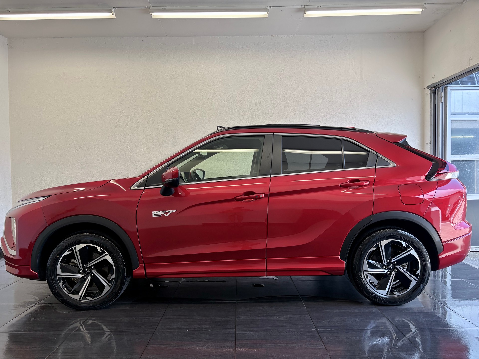 MITSUBISHI Eclipse Cross 2.4 PHEV Style Business 4WD-image-5