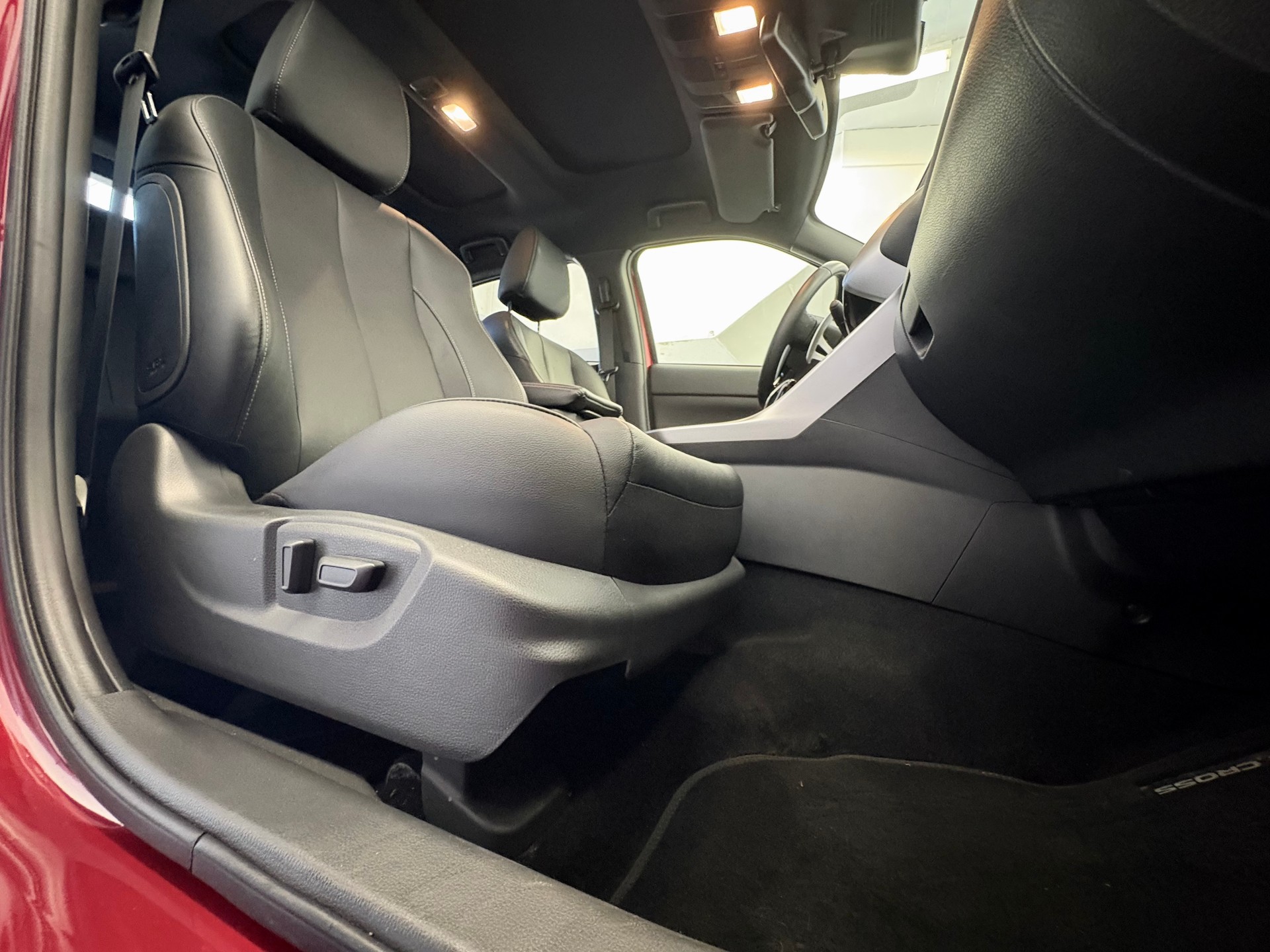 MITSUBISHI Eclipse Cross 2.4 PHEV Style Business 4WD-image-23