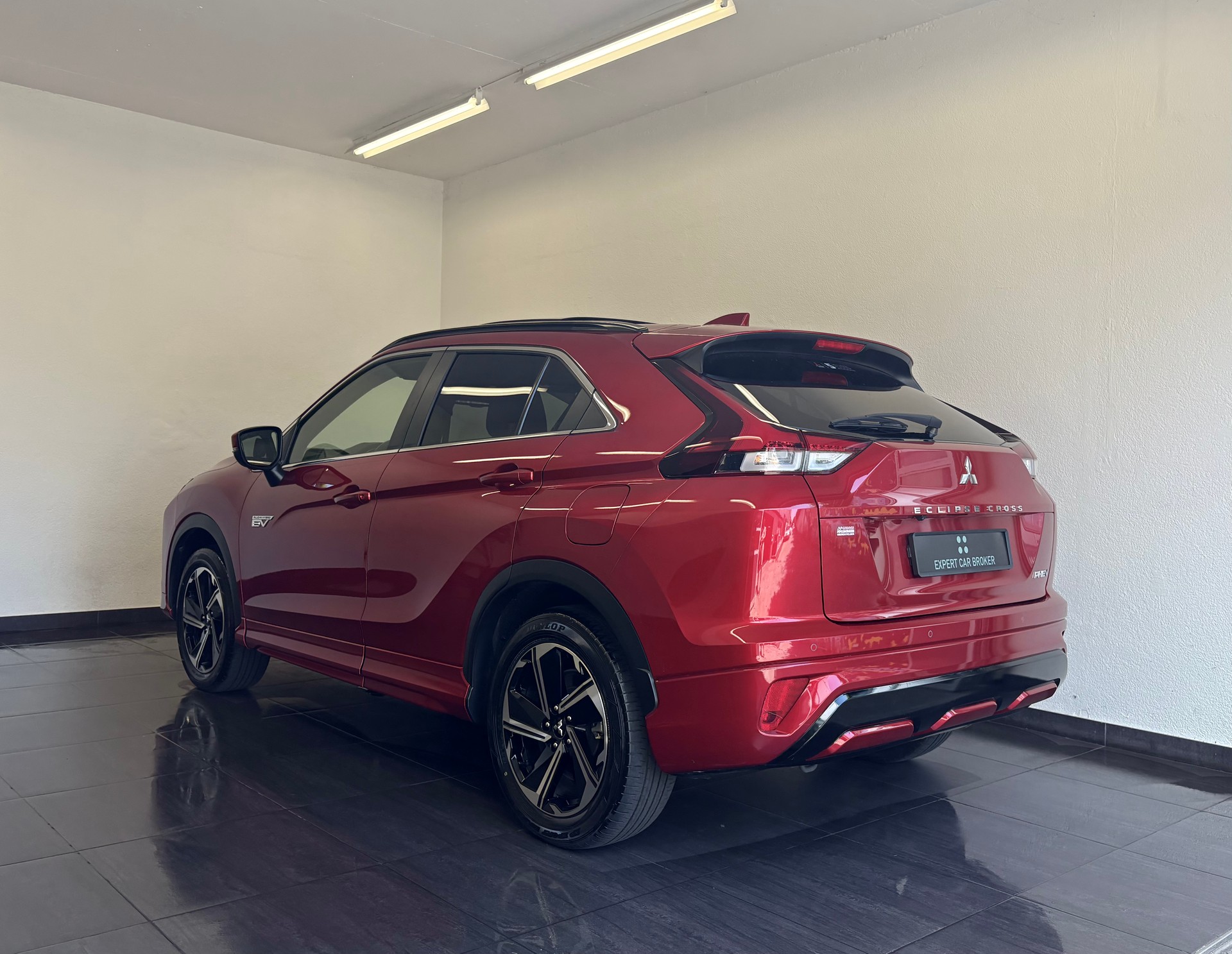 MITSUBISHI Eclipse Cross 2.4 PHEV Style Business 4WD-image-8