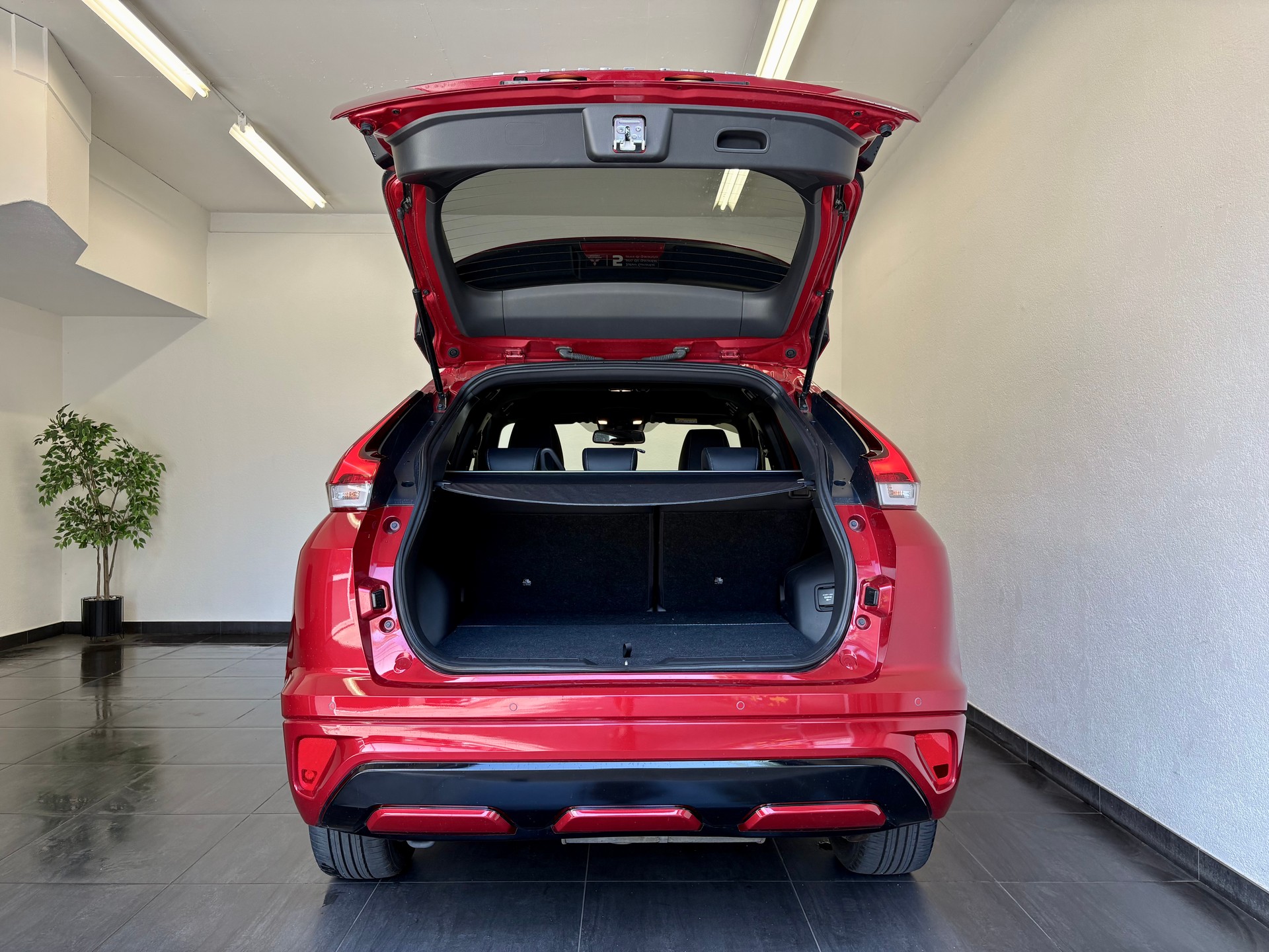 MITSUBISHI Eclipse Cross 2.4 PHEV Style Business 4WD-image-28