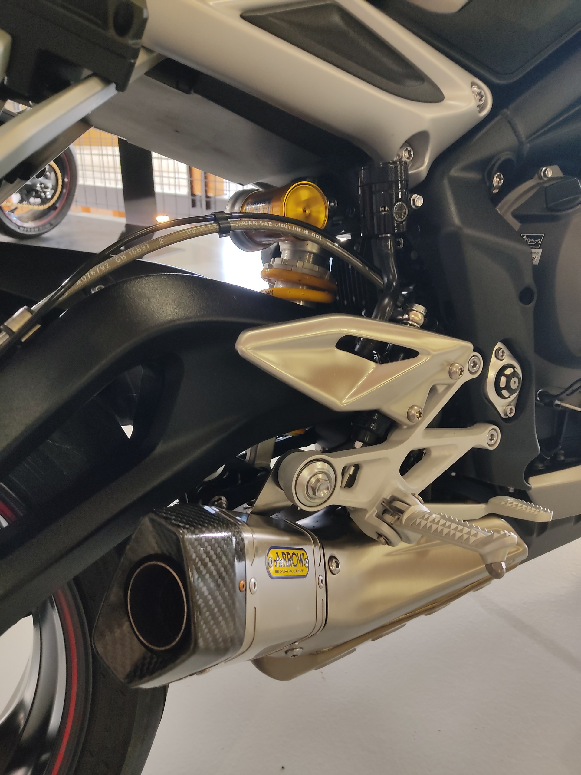 TRIUMPH Street Triple RS 765 ABS-image-6
