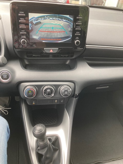 TOYOTA Yaris 1.5 Trend-image-12