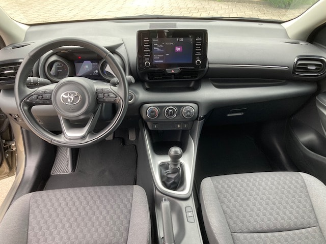 TOYOTA Yaris 1.5 Trend-image-9