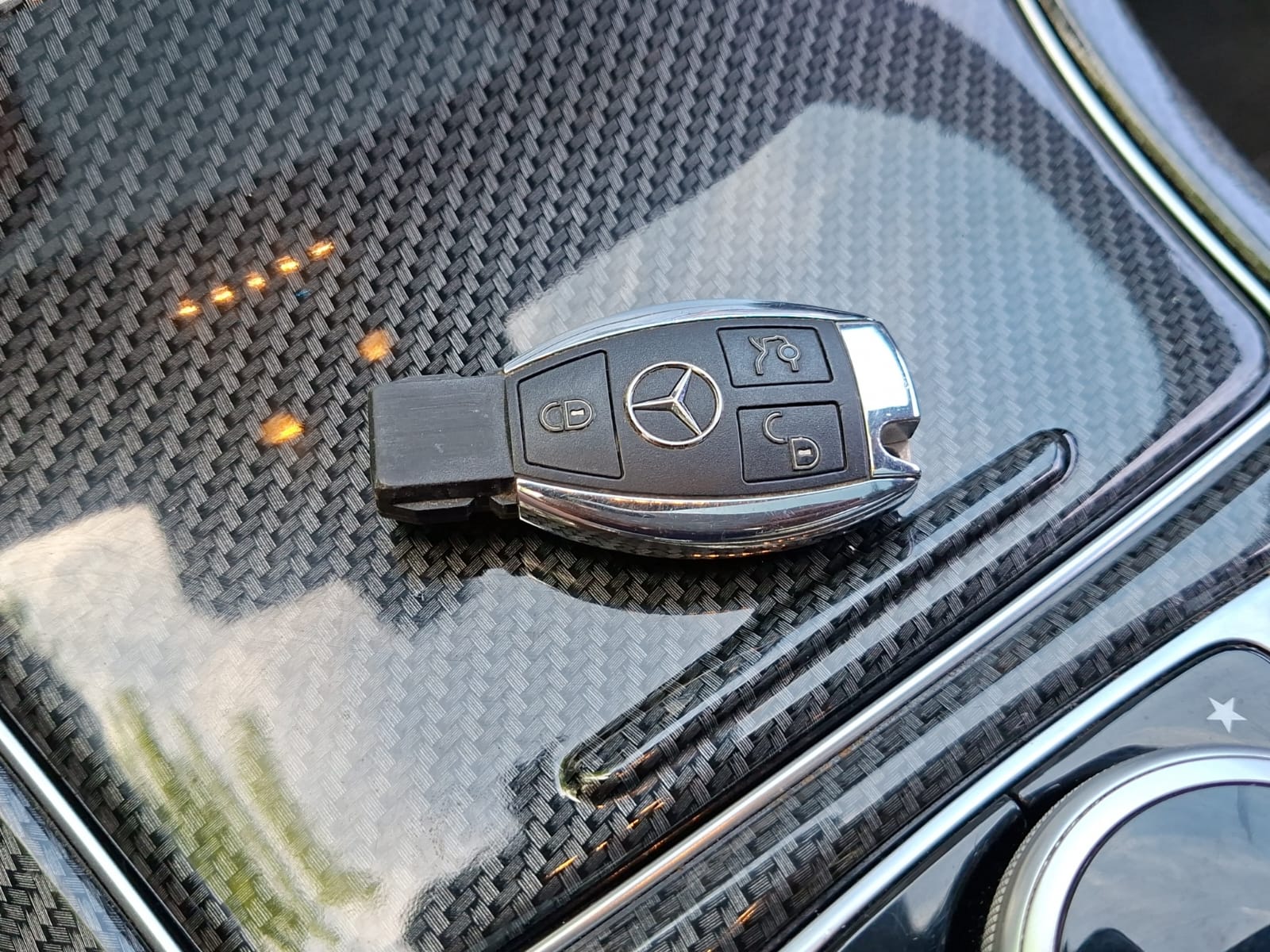 MERCEDES-BENZ C 450 AMG 4Matic 7G-Tronic-image-22