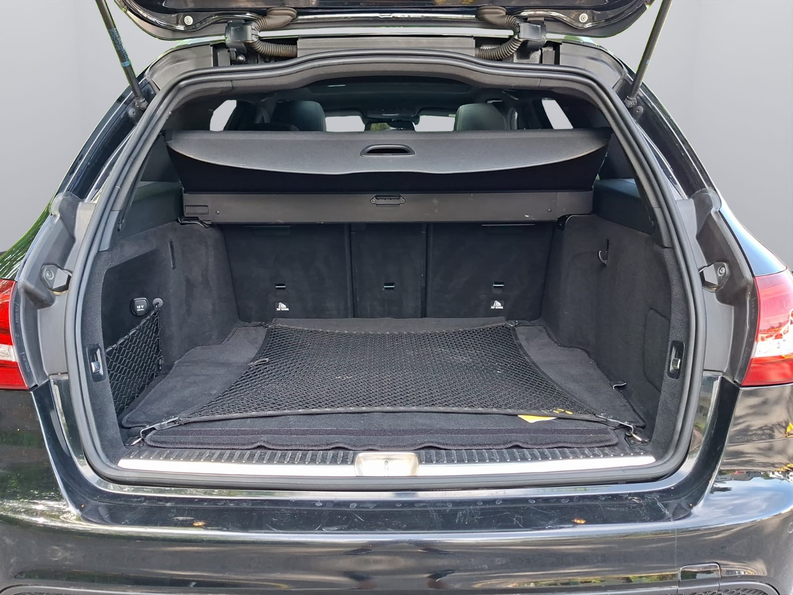 MERCEDES-BENZ C 450 AMG 4Matic 7G-Tronic-image-7