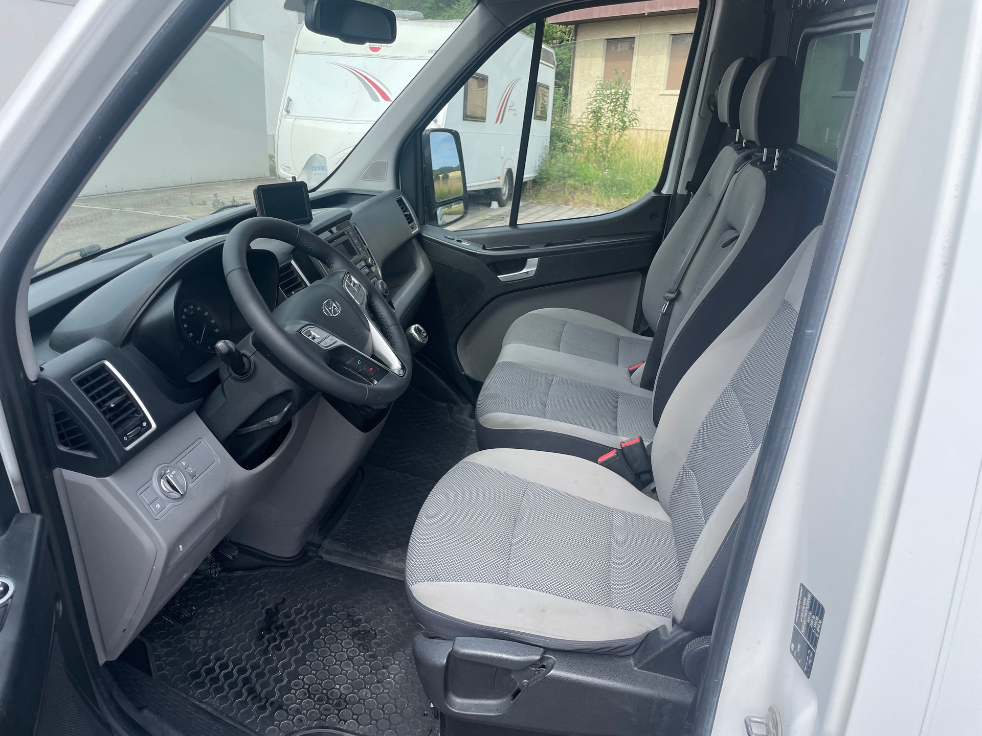 HYUNDAI H350 2.5 CRDi Frisch MFK AHK 3000 kg-image-10
