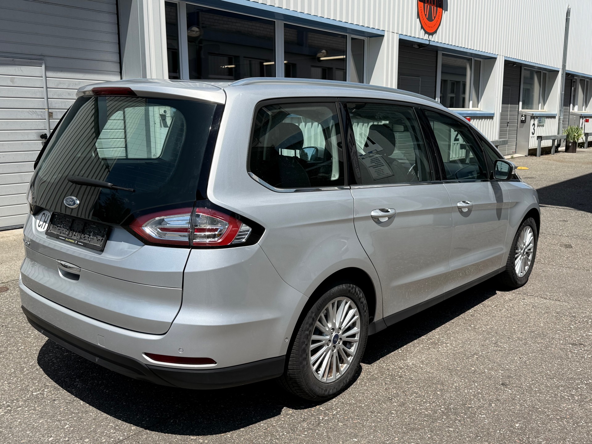 FORD Galaxy 2.0 TDCi Titanium PowerShift-image-2