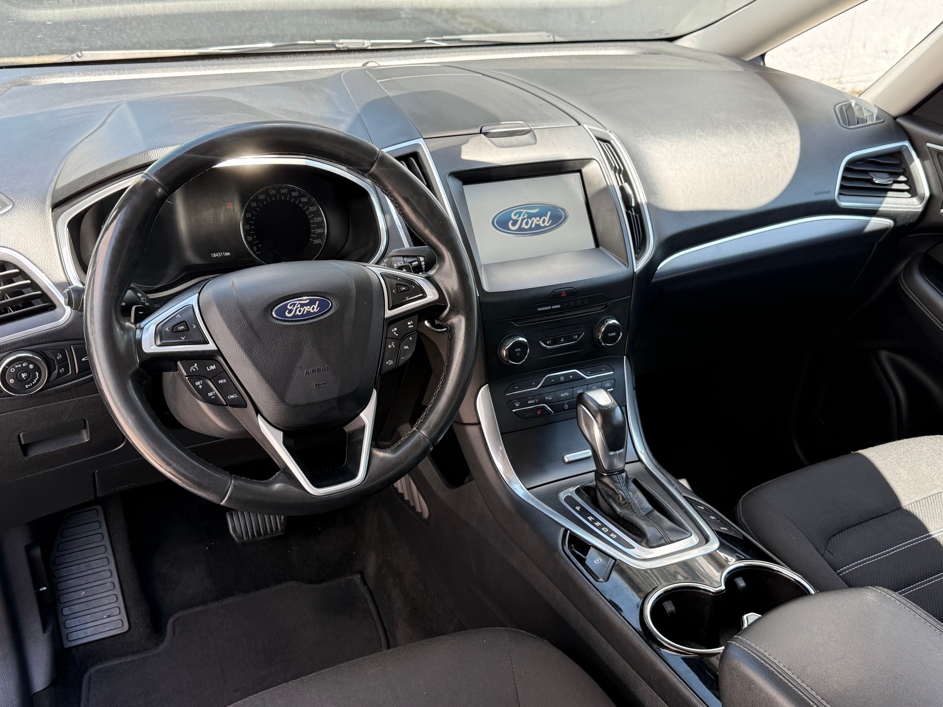 FORD Galaxy 2.0 TDCi Titanium PowerShift-image-4