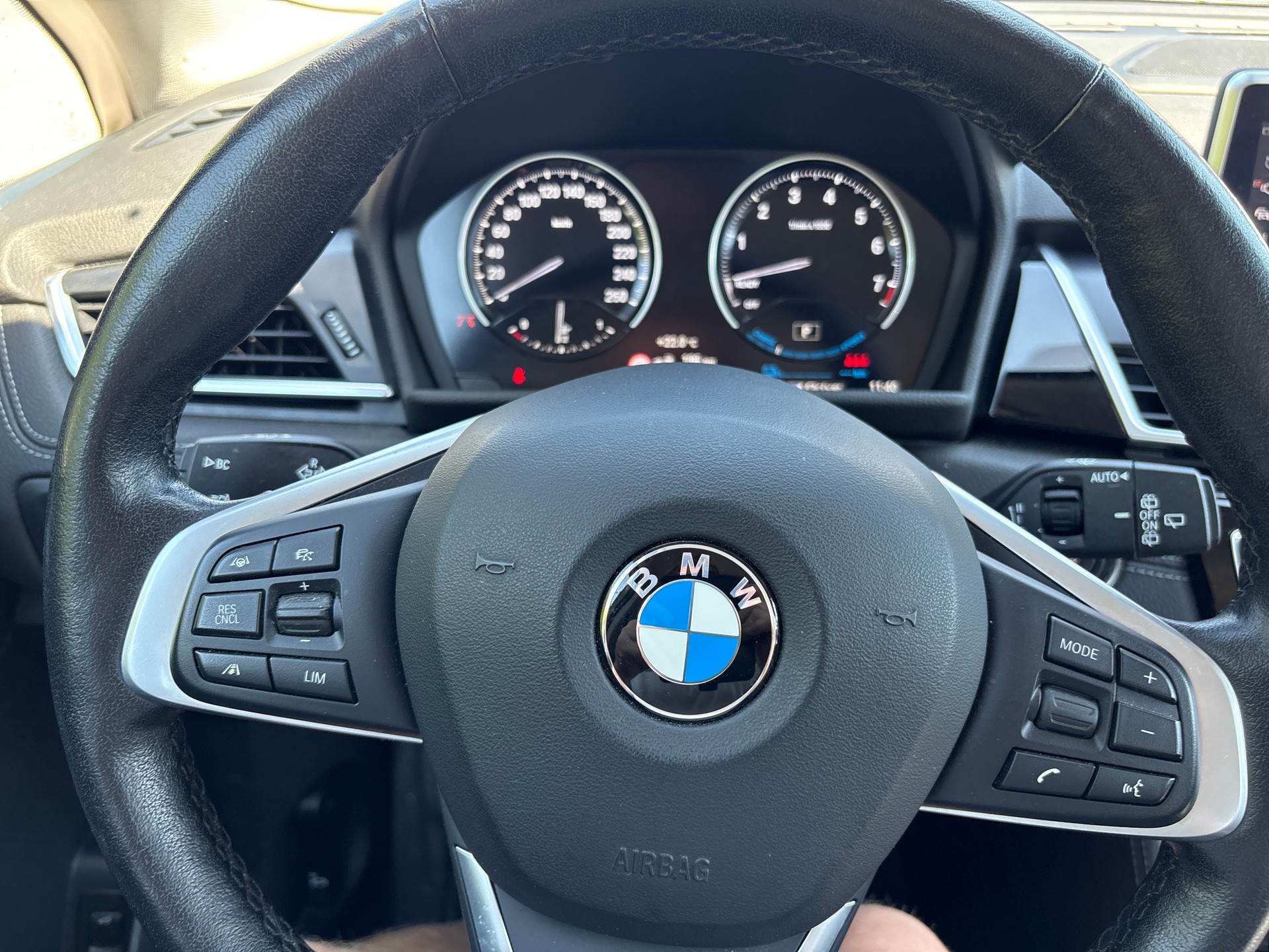 BMW 225xe iPerformance Active Tourer Steptronic Luxury Line-image-10
