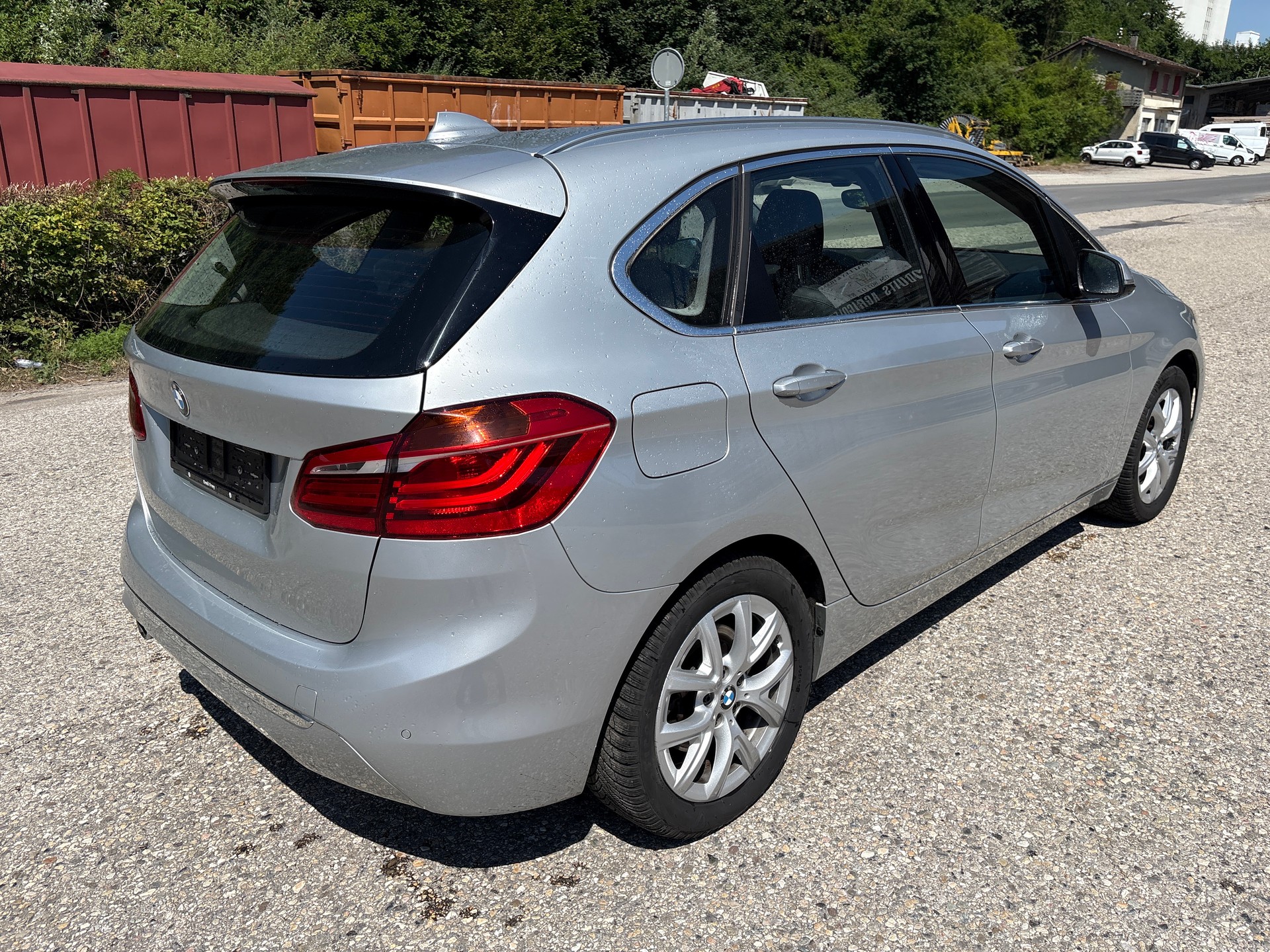 BMW 225xe iPerformance Active Tourer Steptronic Luxury Line-image-4