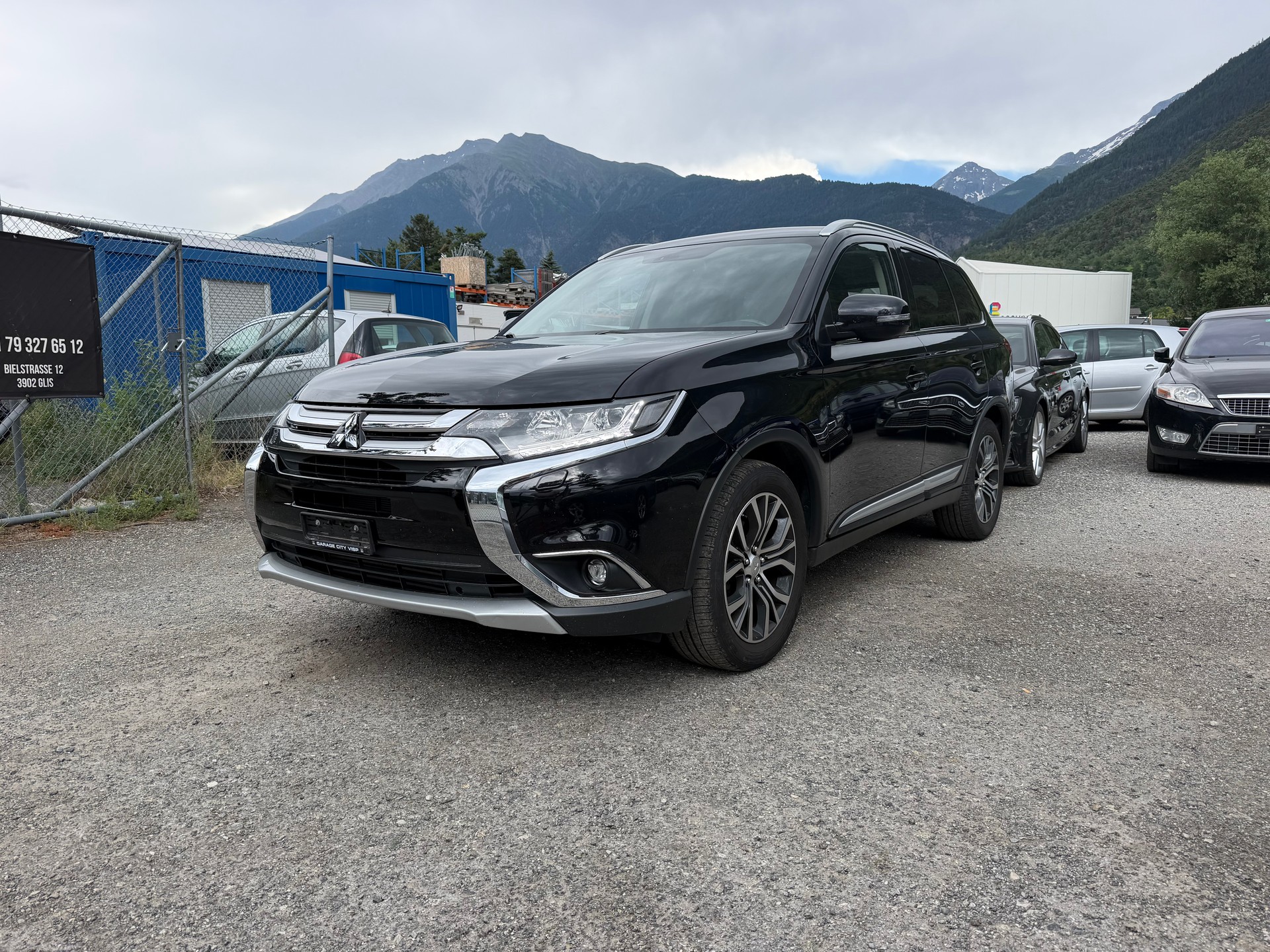 MITSUBISHI Outlander 2.2 DID Diamond 4WD Automatic-image-0