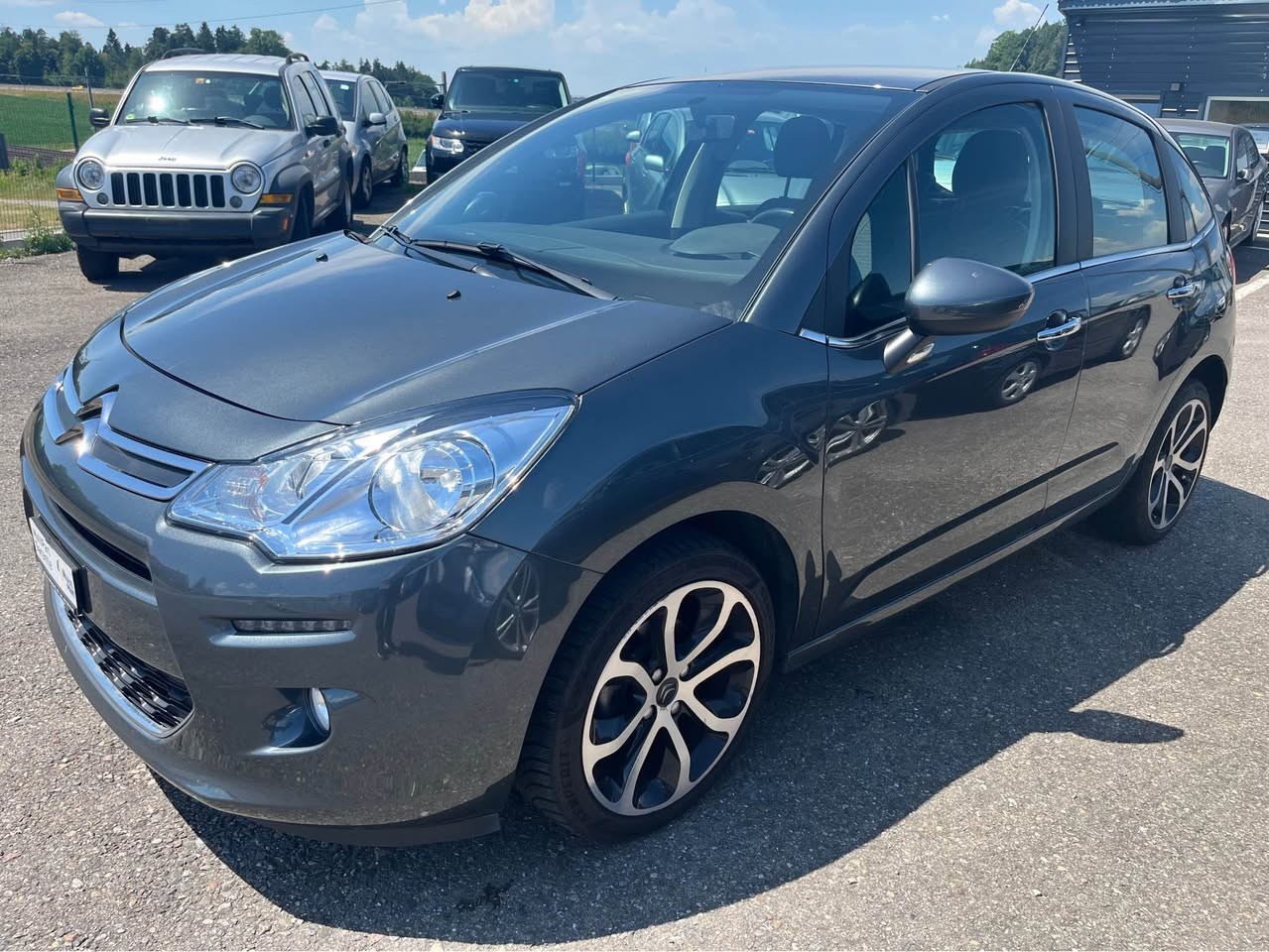 CITROEN C3 1.2i Exclusive-image-2