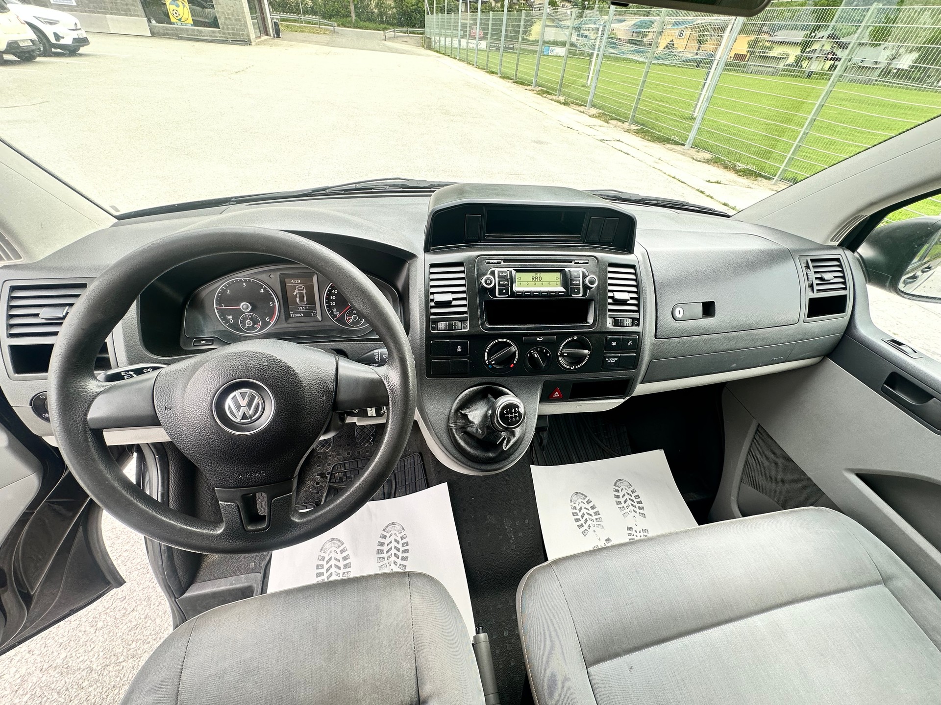 VW T5 2.0 TDI Champion 4Motion-image-11