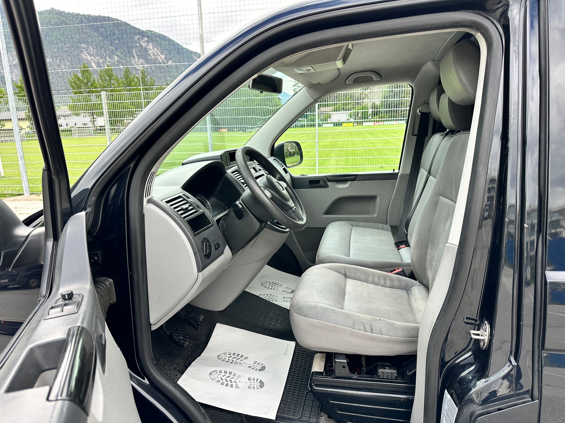 VW T5 2.0 TDI Champion 4Motion-image-8