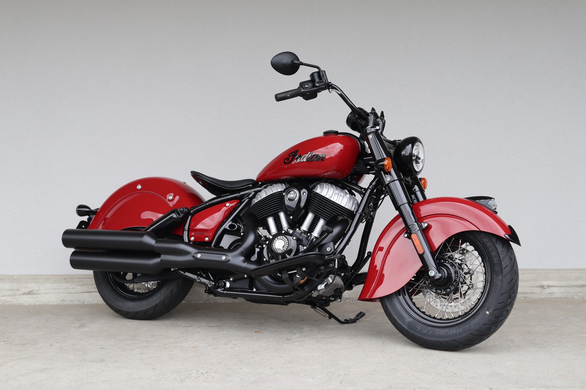 INDIAN Chief Vintage-showroom-element-1