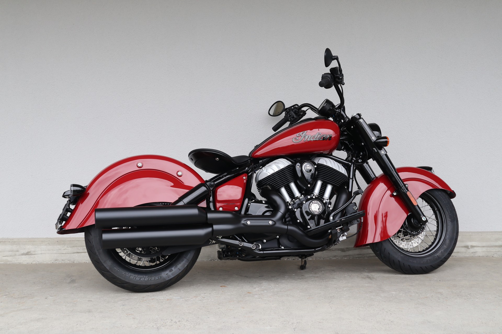 INDIAN Chief Vintage-showroom-element-2