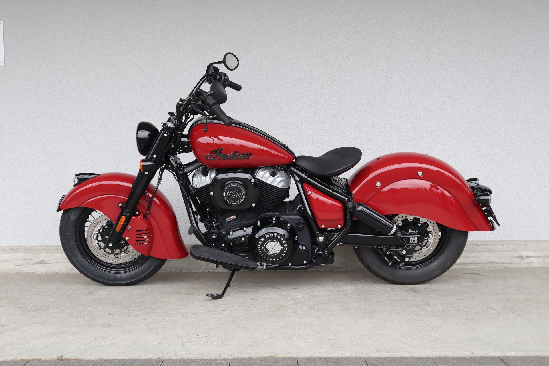 INDIAN Chief Vintage-showroom-element-3