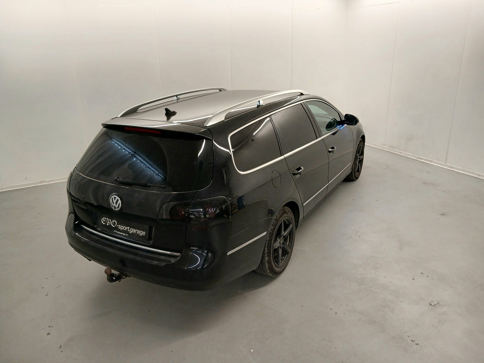VW Passat Variant 2.0T FSI Highline DSG-image-3