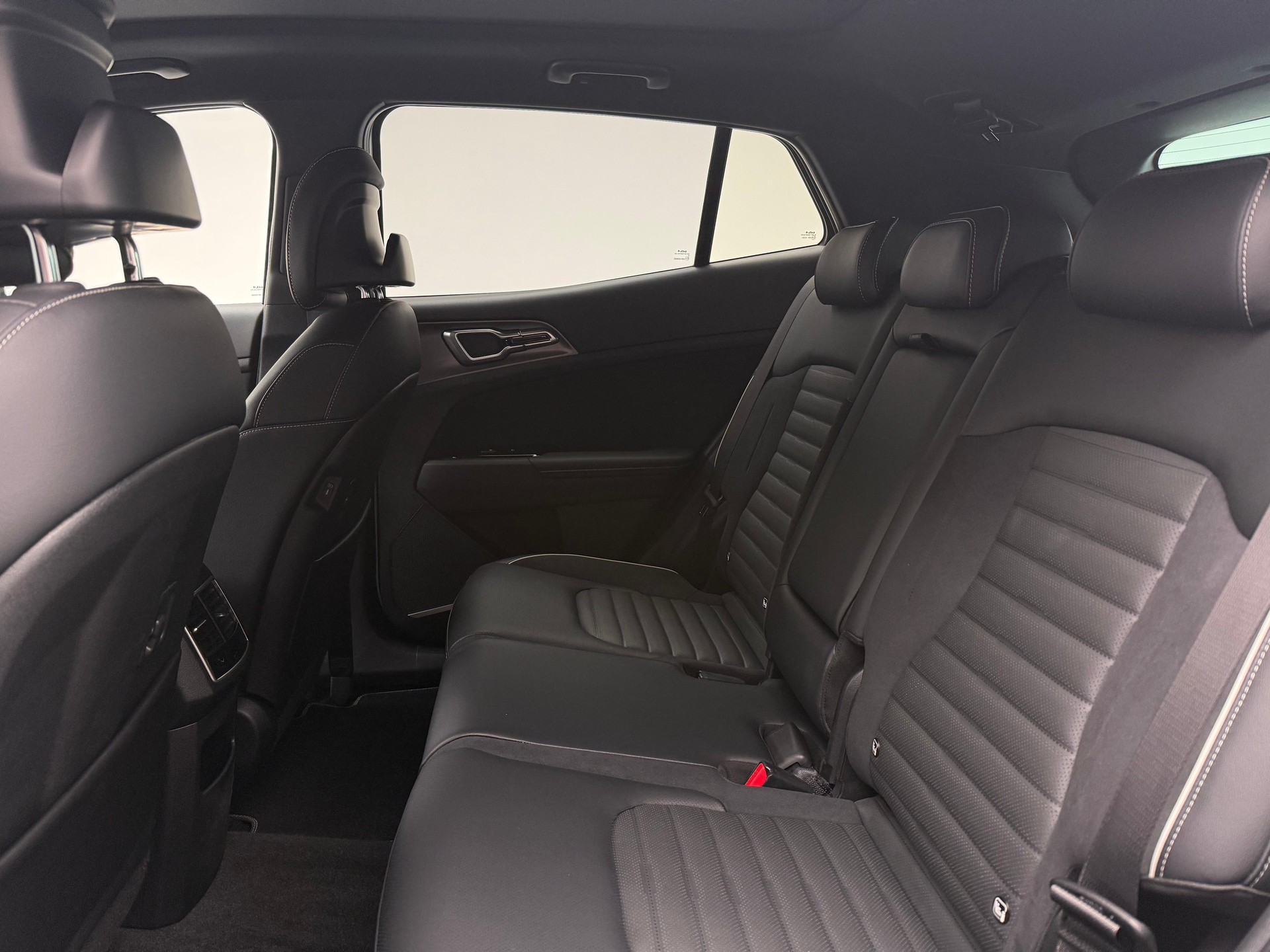KIA Sportage 1.6 T-GDi PHEV GT-Line-image-6