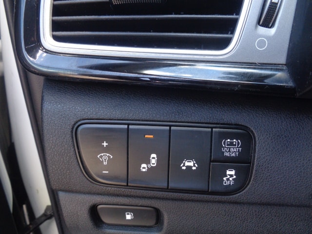 KIA Niro 1.6GDi Hybrid Style DCT-image-9